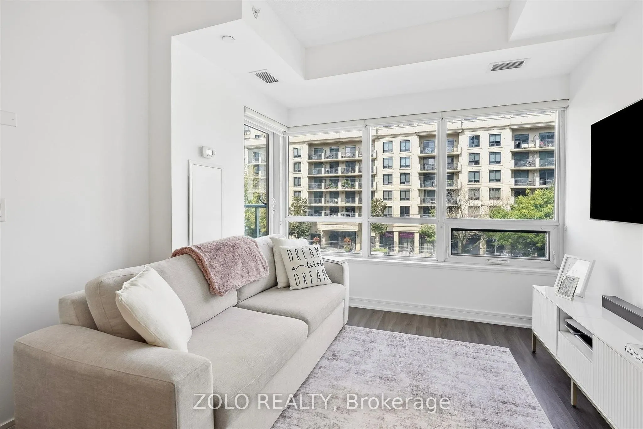 621 Sheppard Avenue E #335
