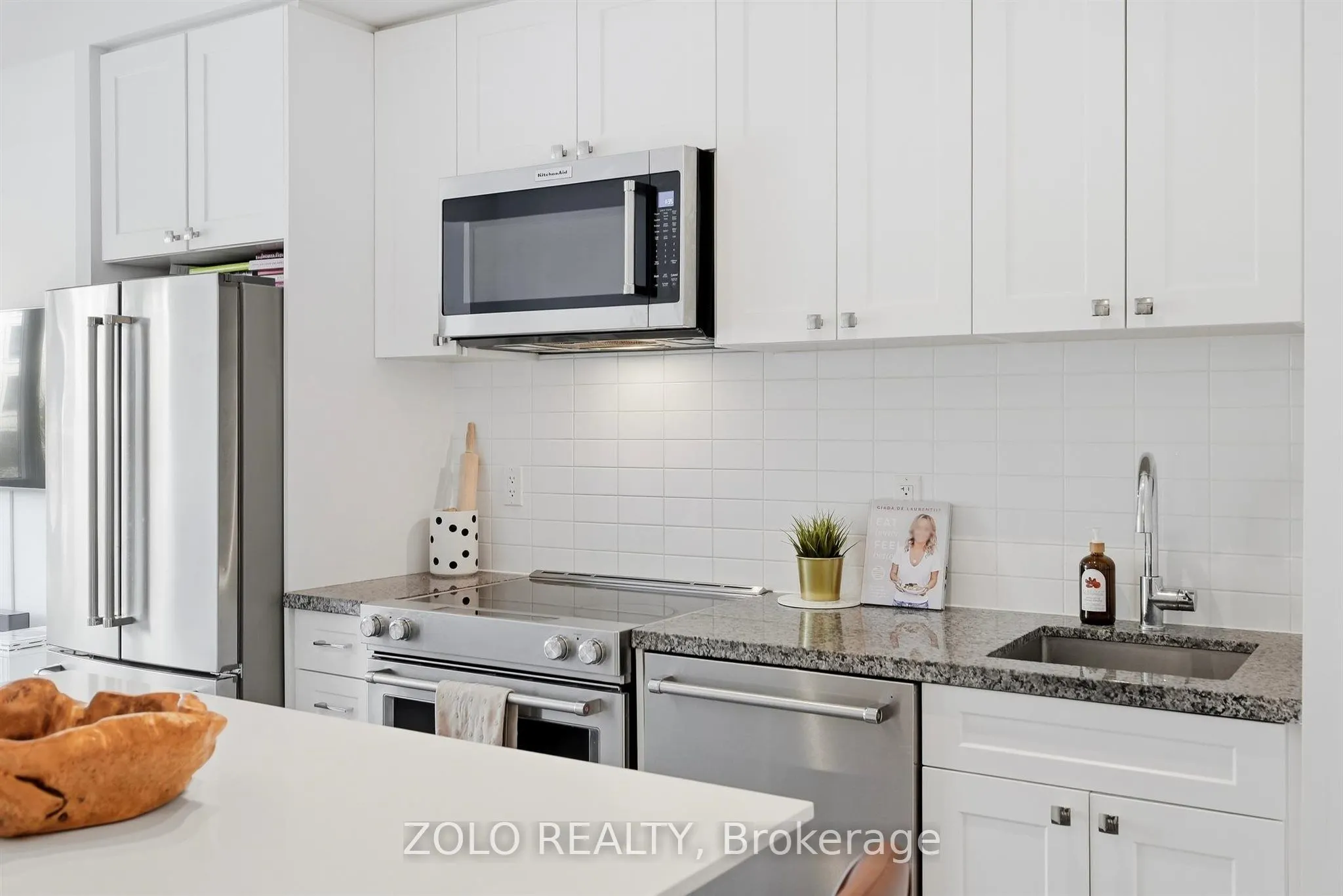 621 Sheppard Avenue E #335
