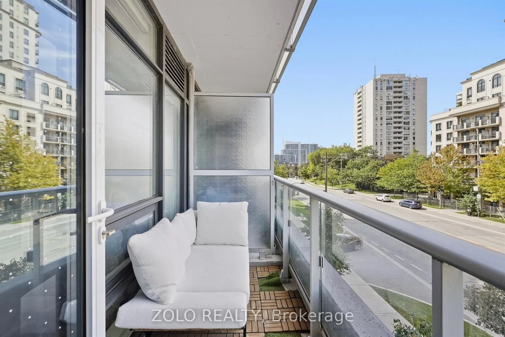 621 Sheppard Avenue E #335