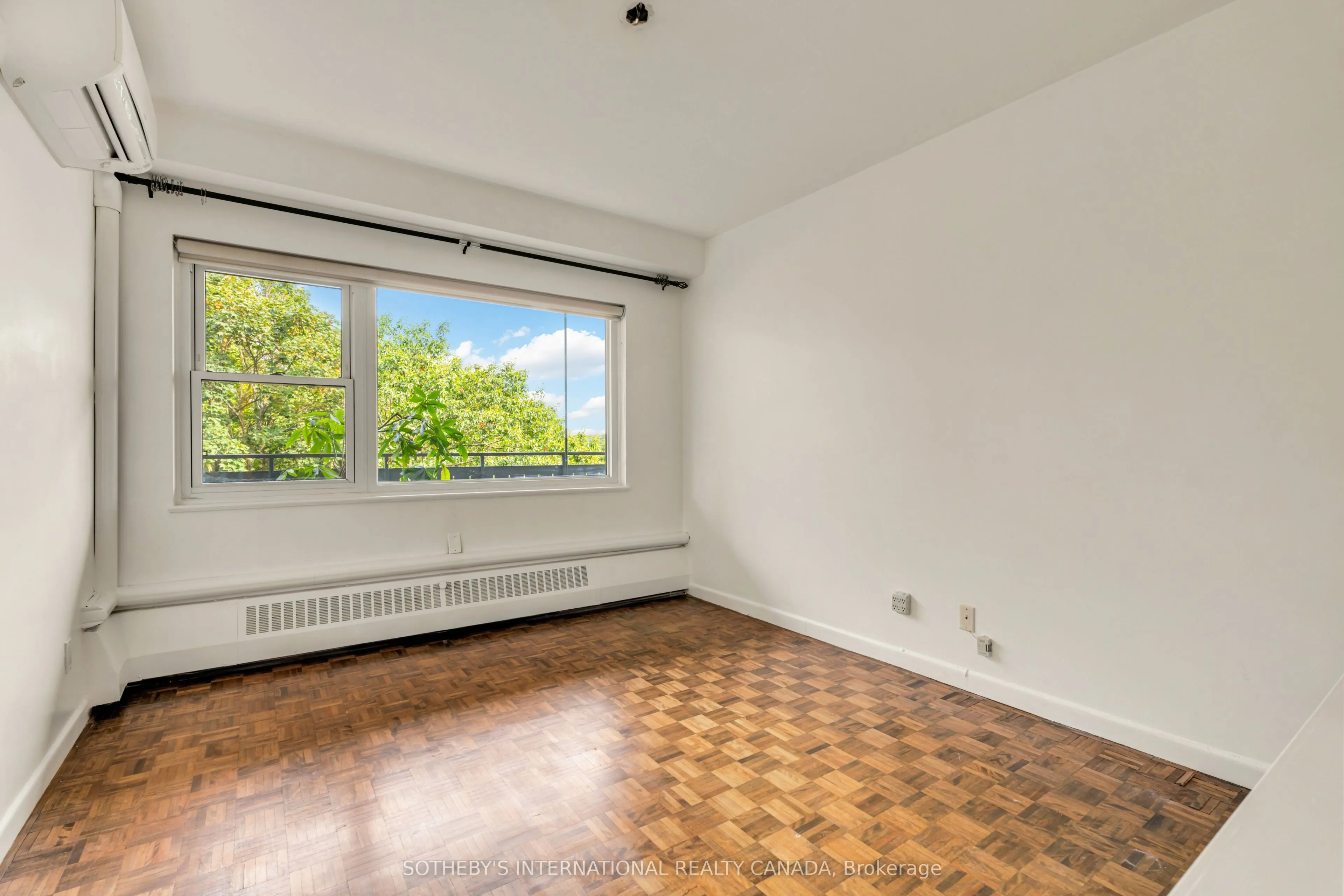 21 Dale Avenue #945