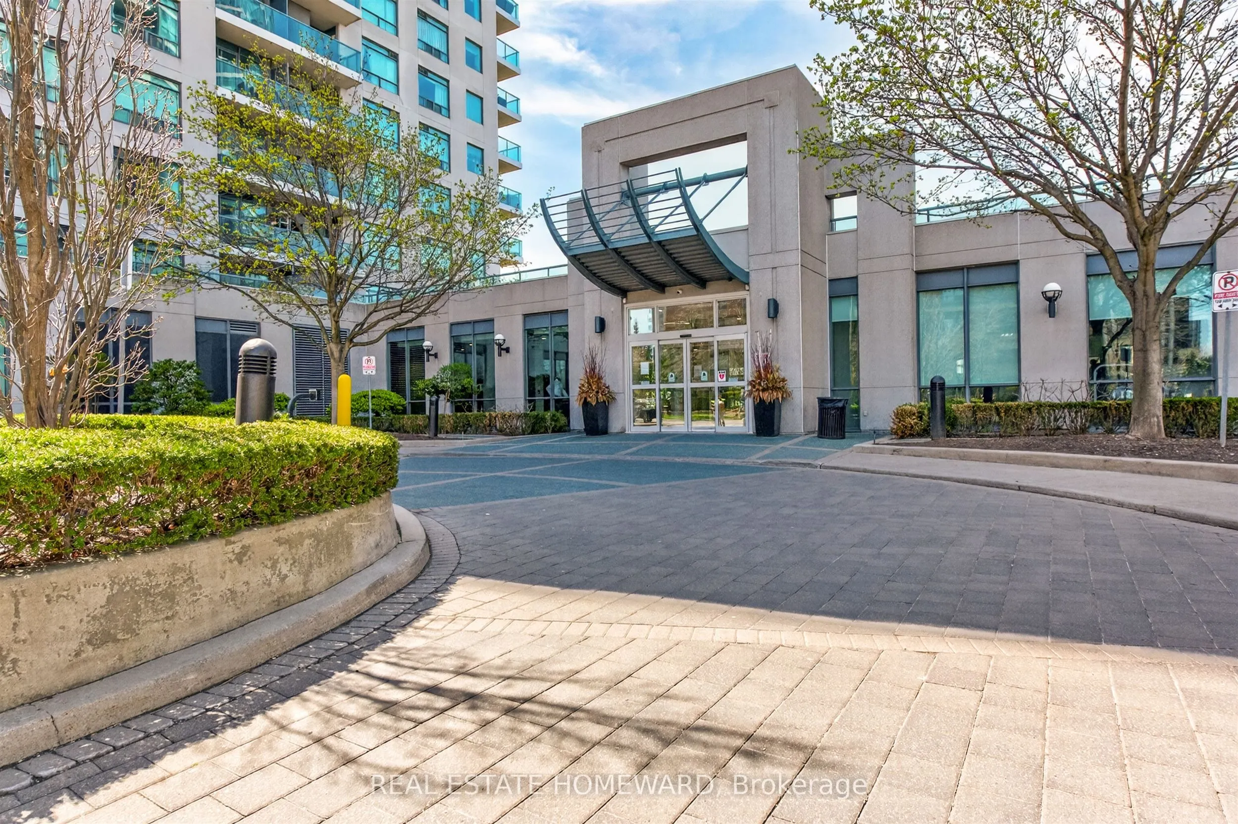 30 Harrison Garden Boulevard #602
