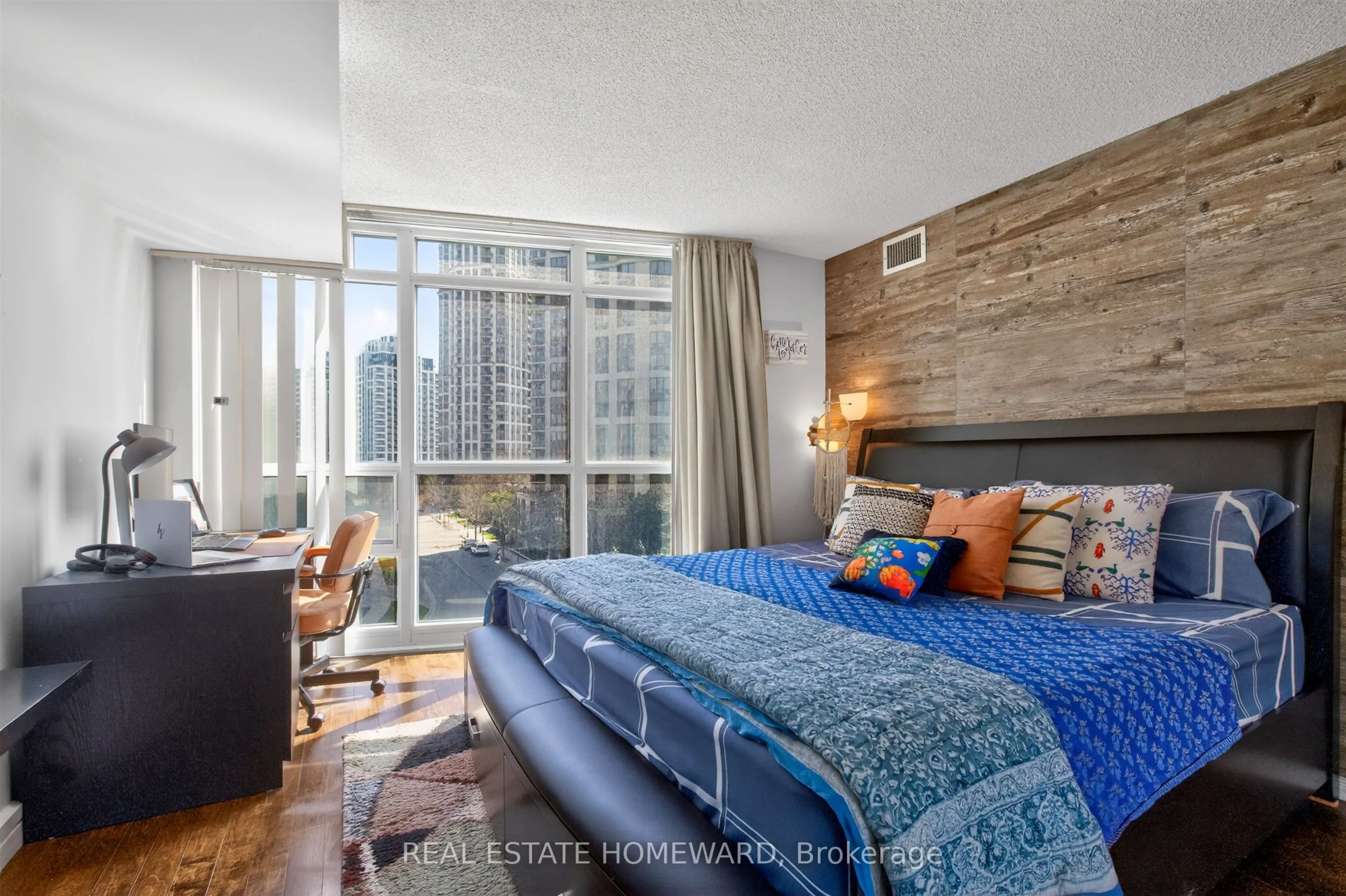 30 Harrison Garden Boulevard #602
