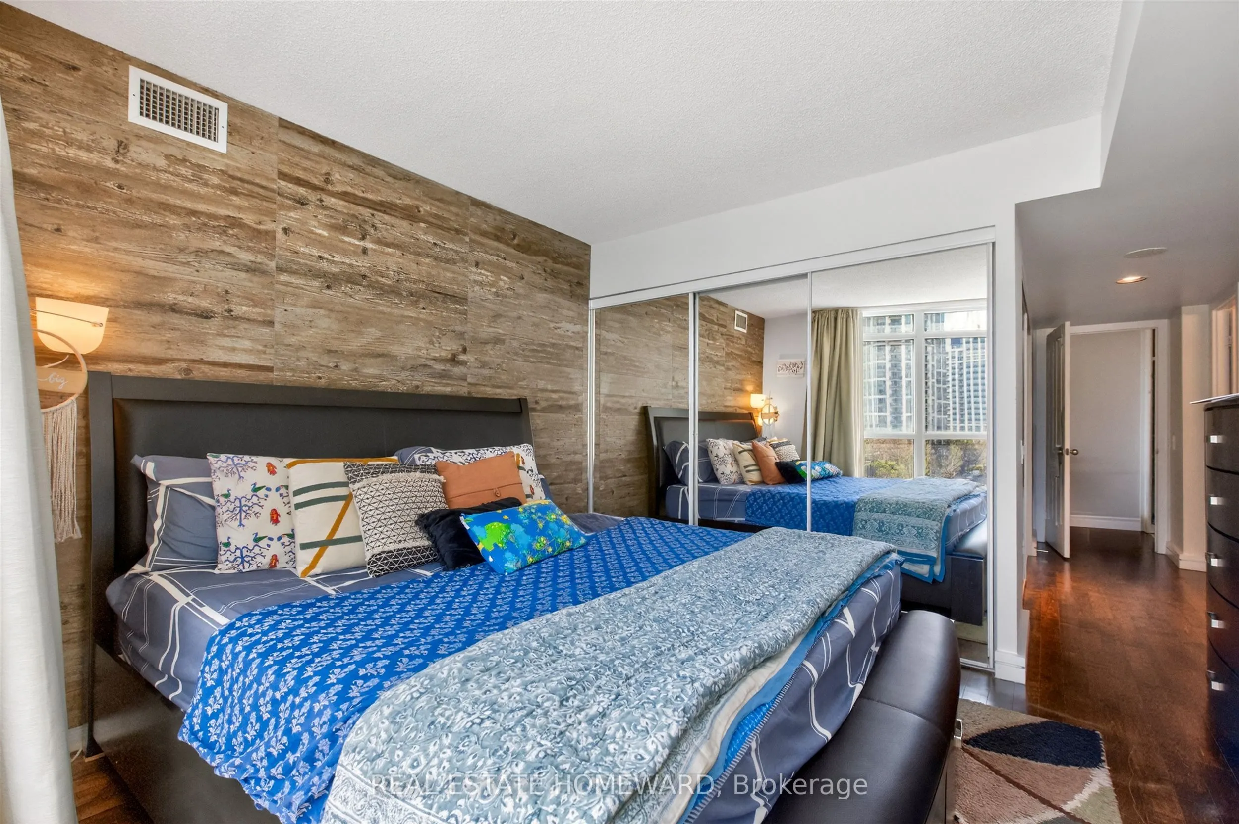 30 Harrison Garden Boulevard #602