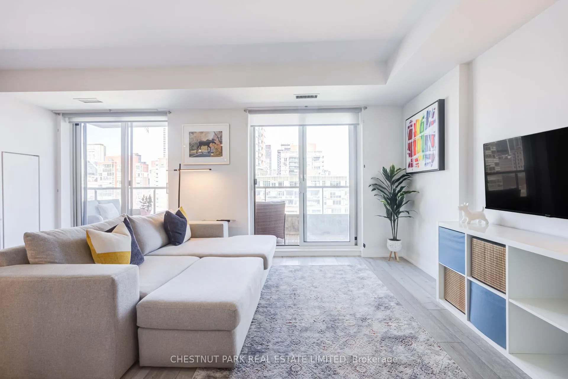 168 King Street E #914