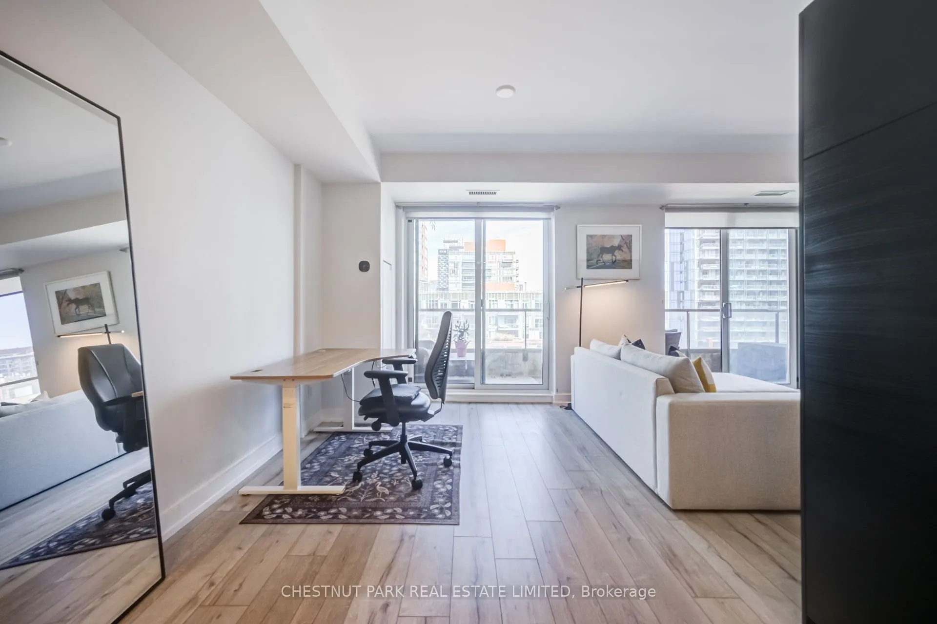 168 King Street E #914