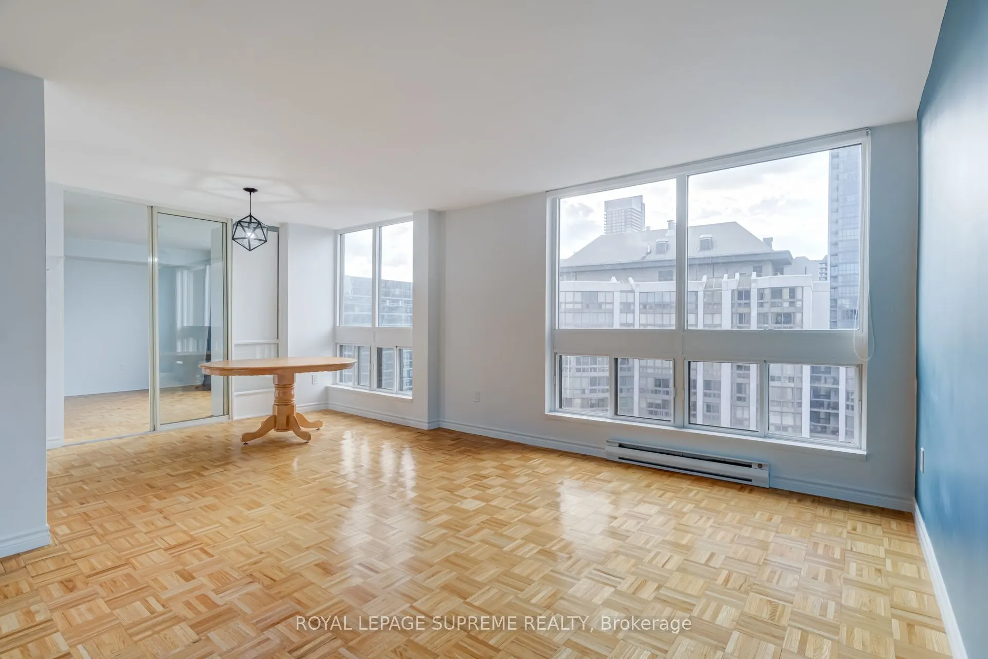 5 Kenneth Avenue #1804