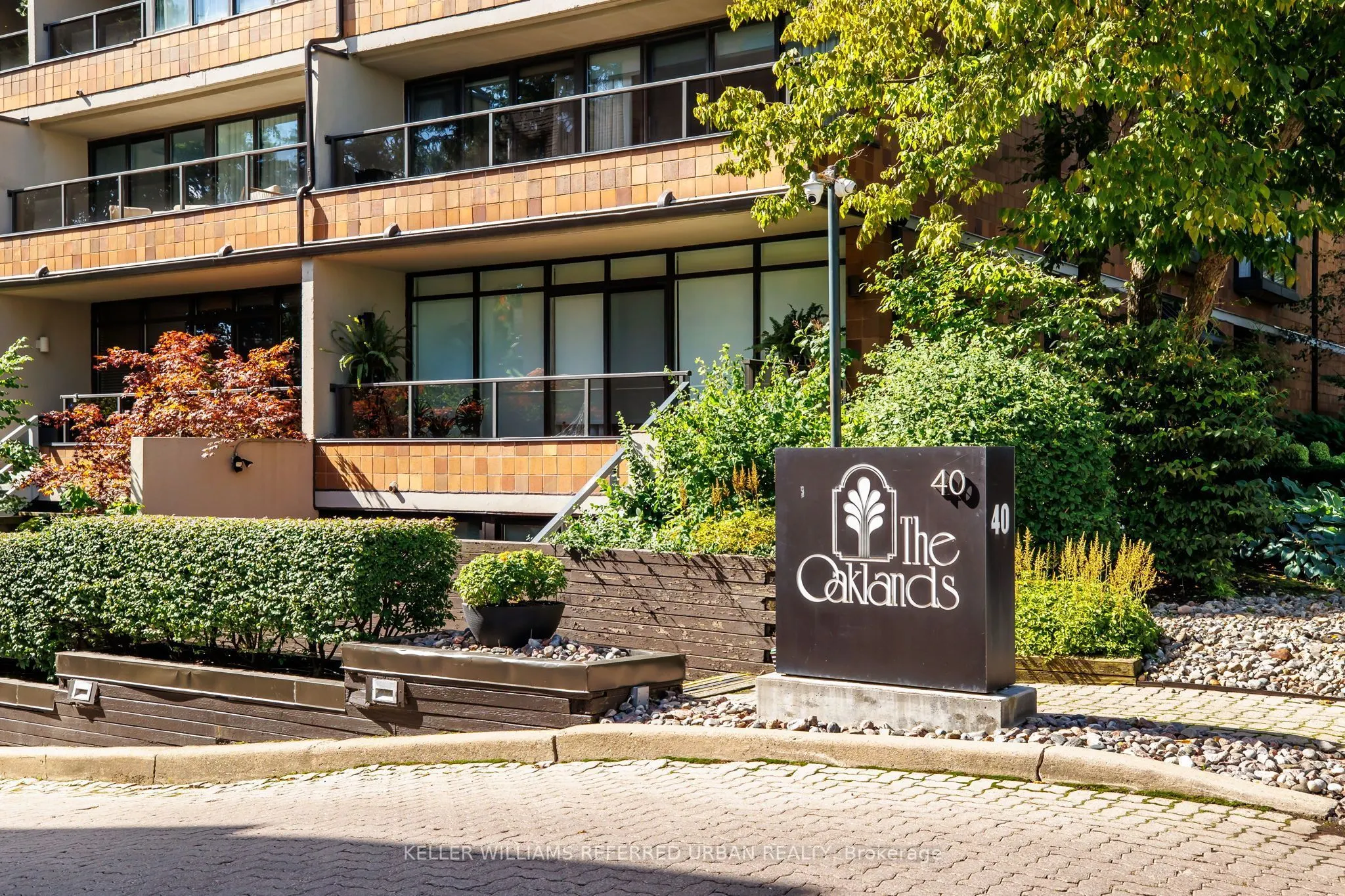 40 Oaklands Avenue #321