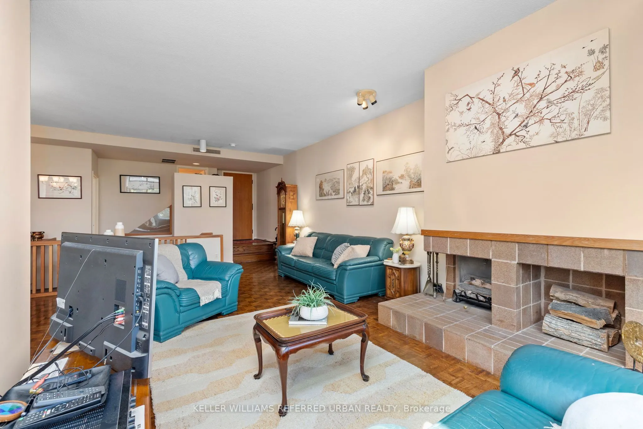 40 Oaklands Avenue #321