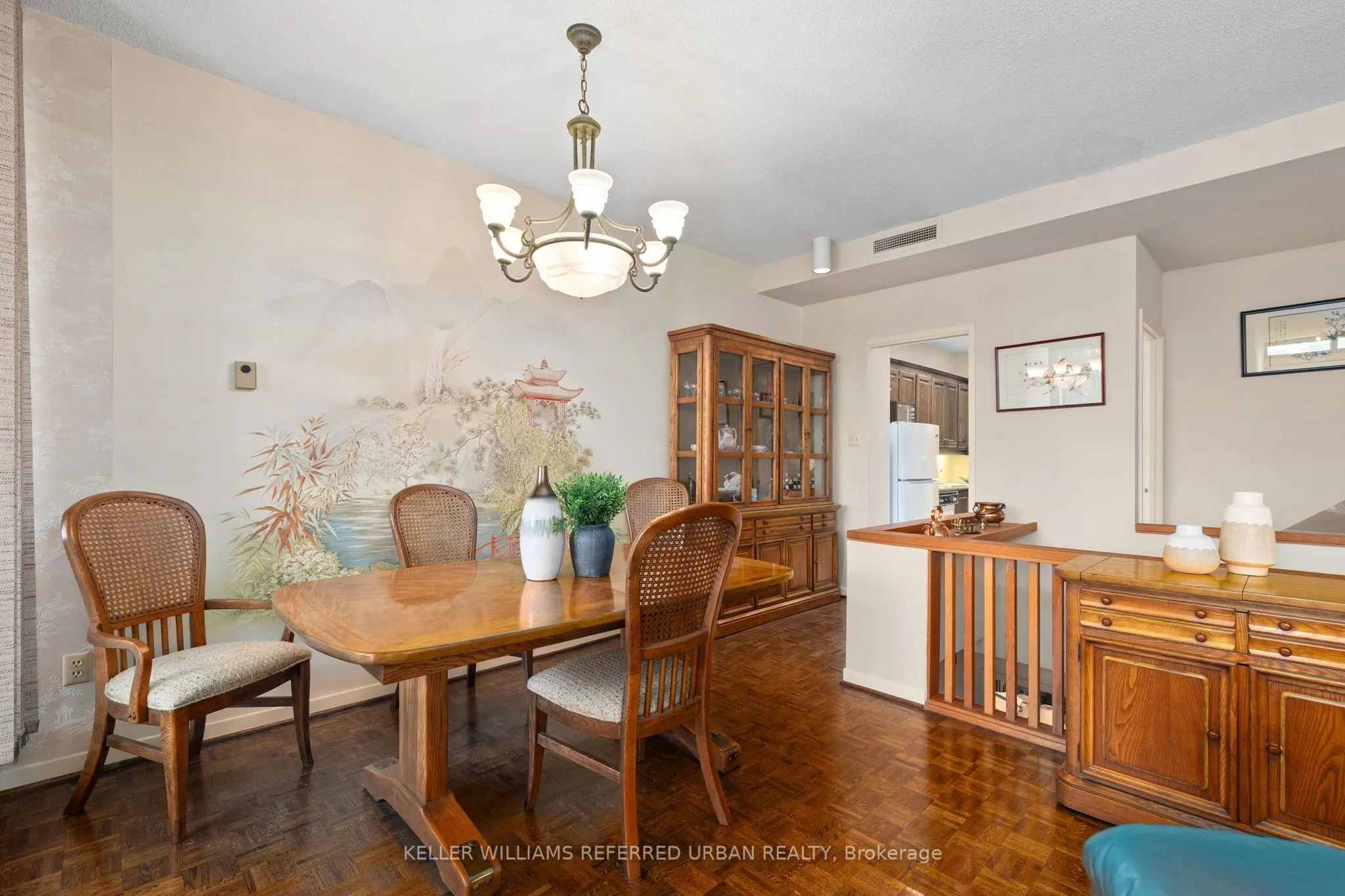 40 Oaklands Avenue #321