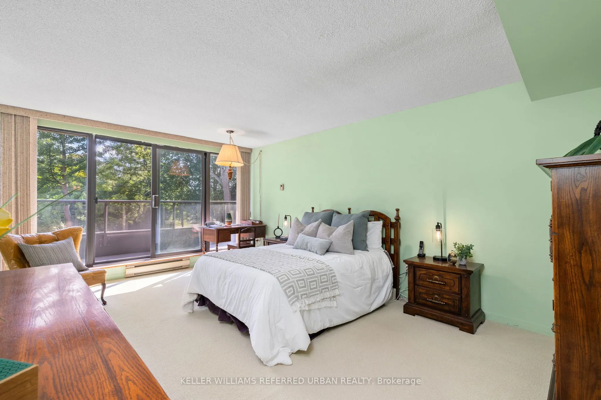 40 Oaklands Avenue #321