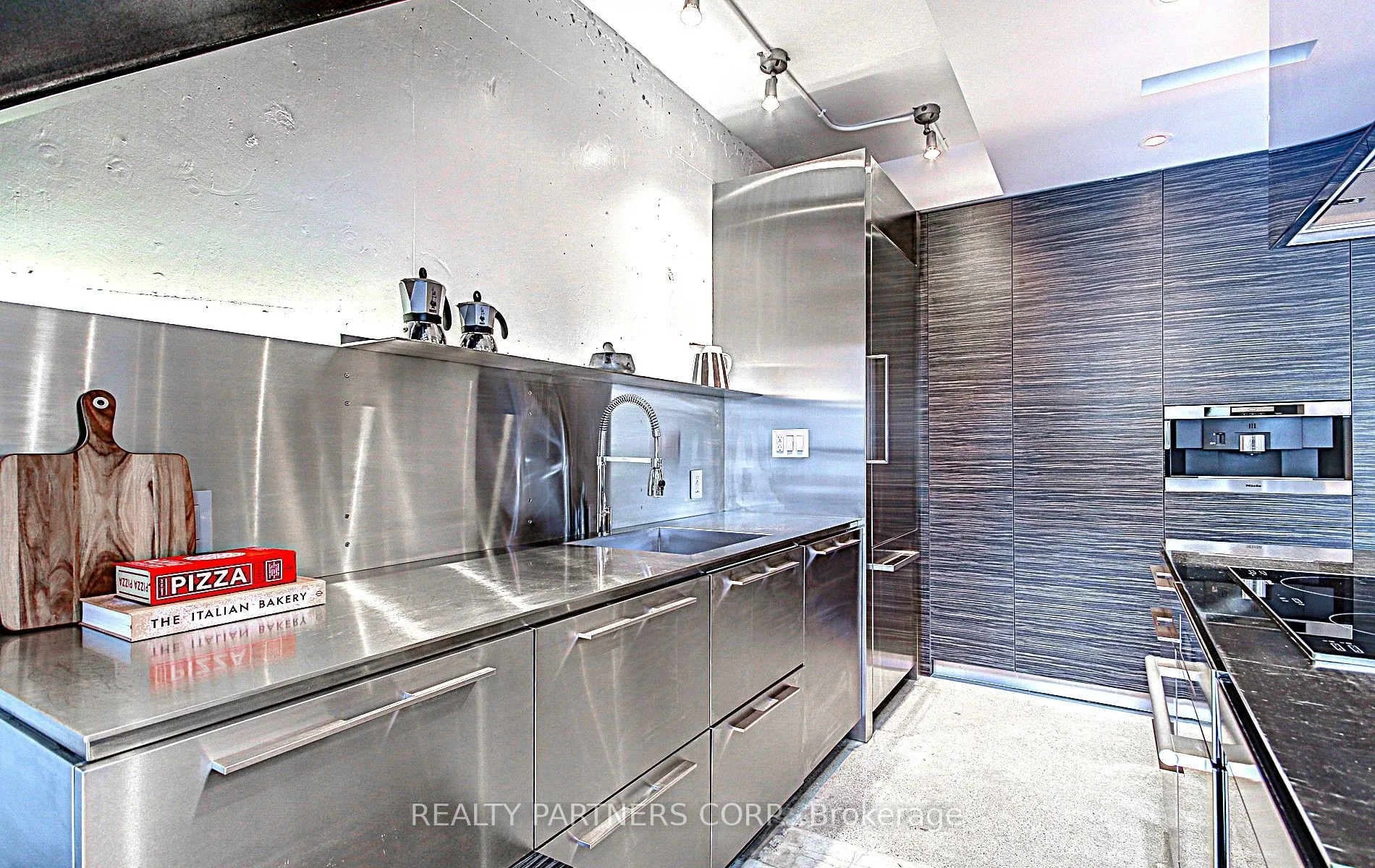 38 The Esplanade Avenue #419