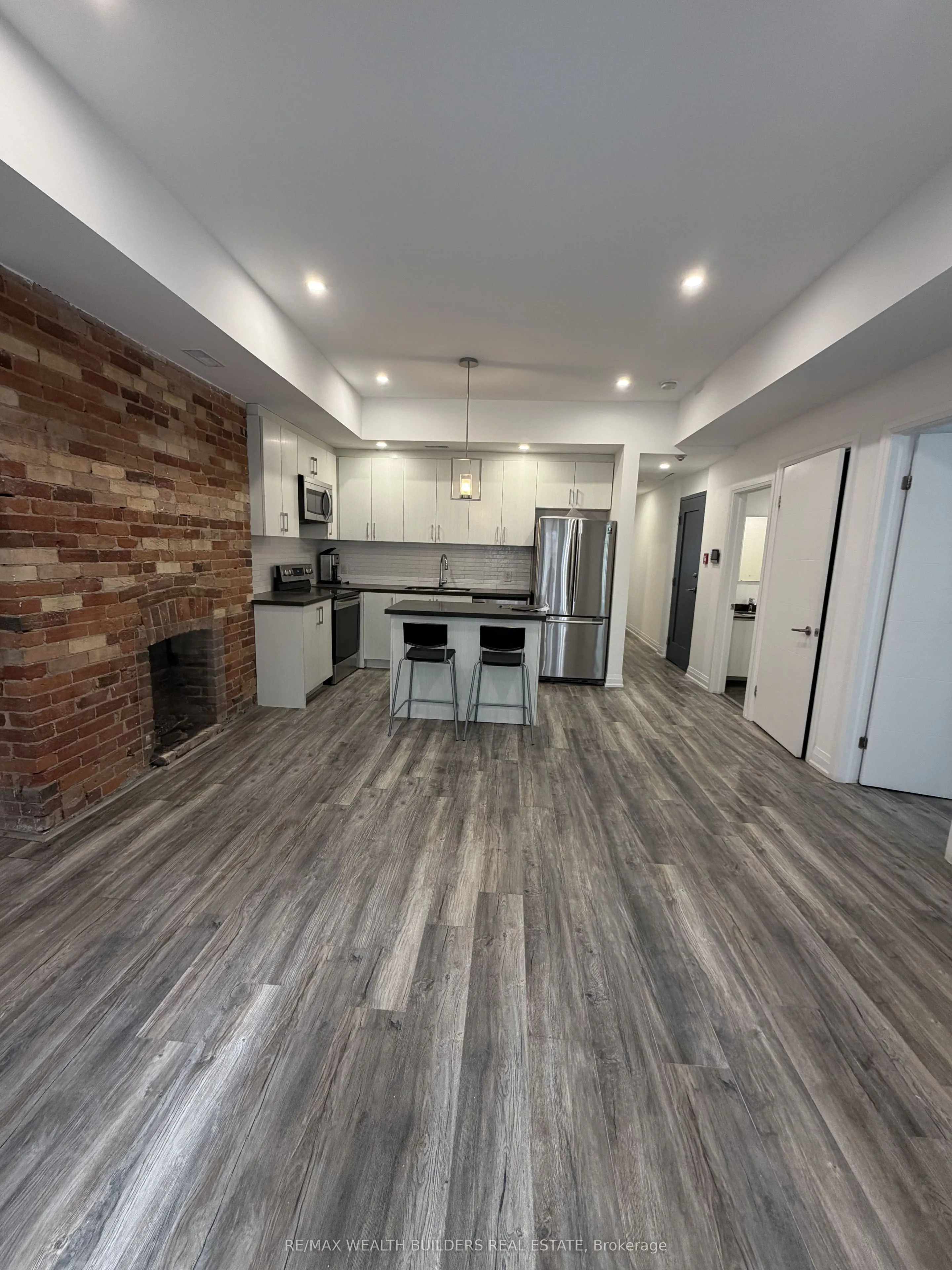 215 Jarvis Street #4