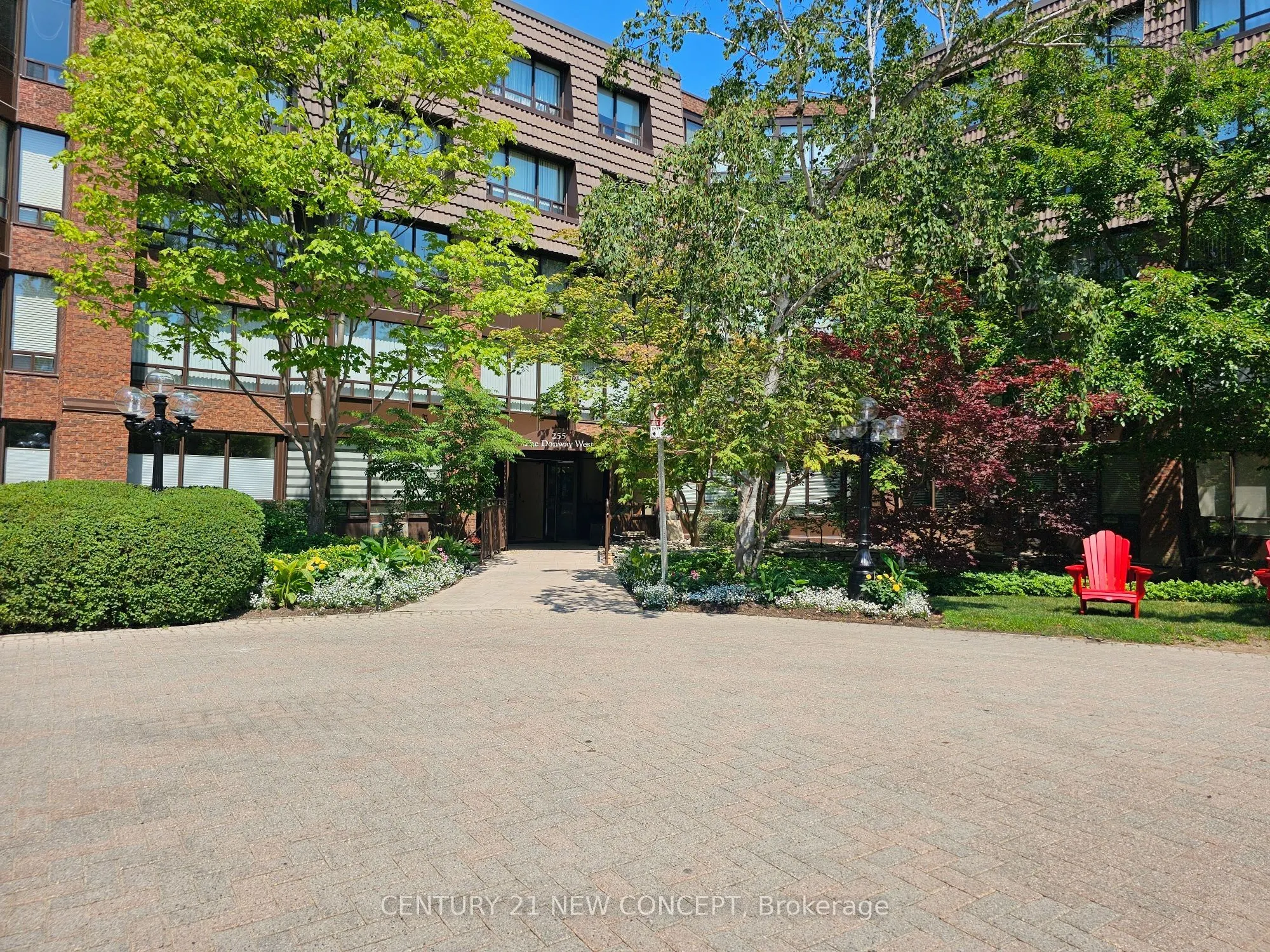 255 The Donway West E #123