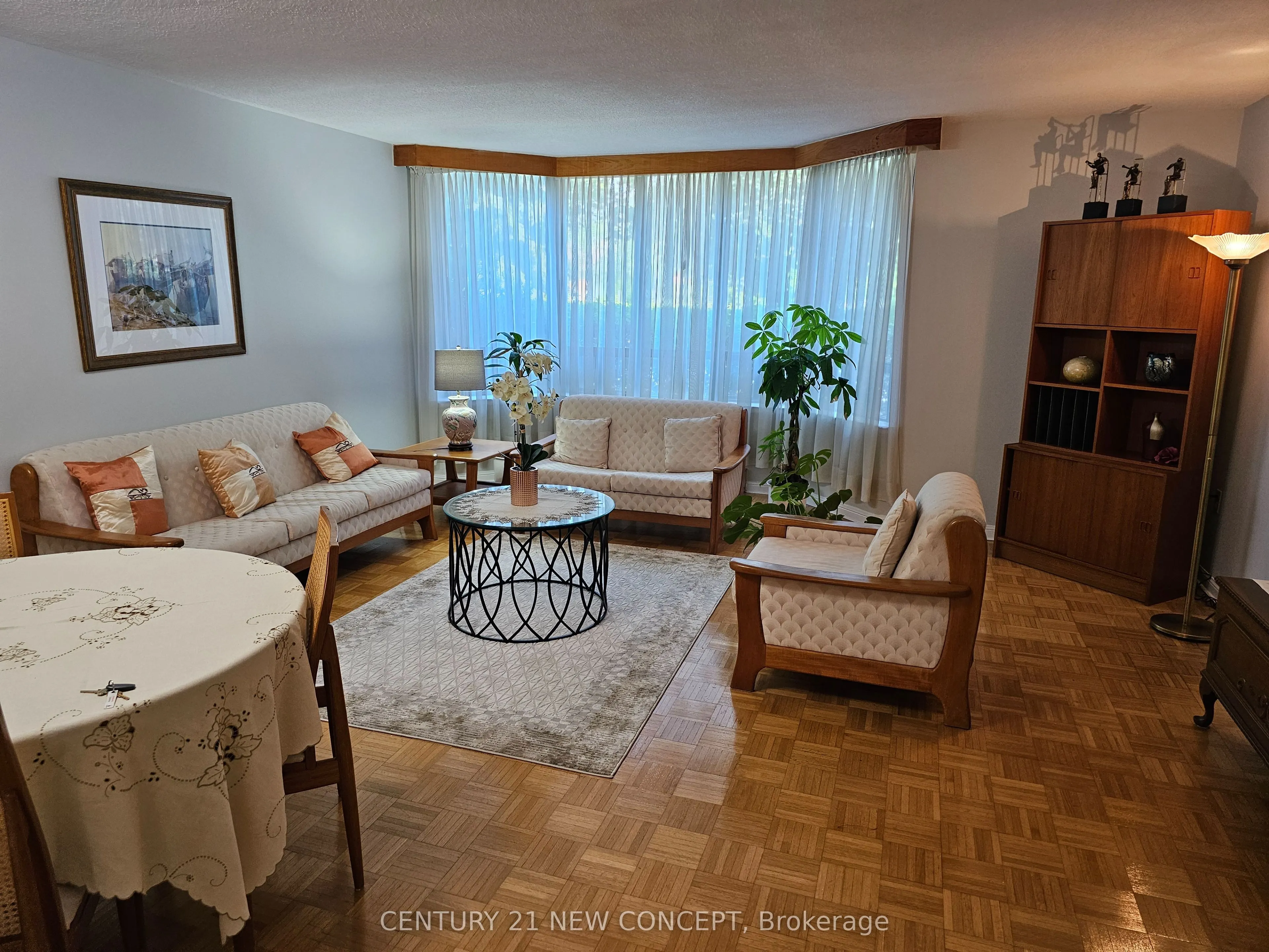 255 The Donway West E #123