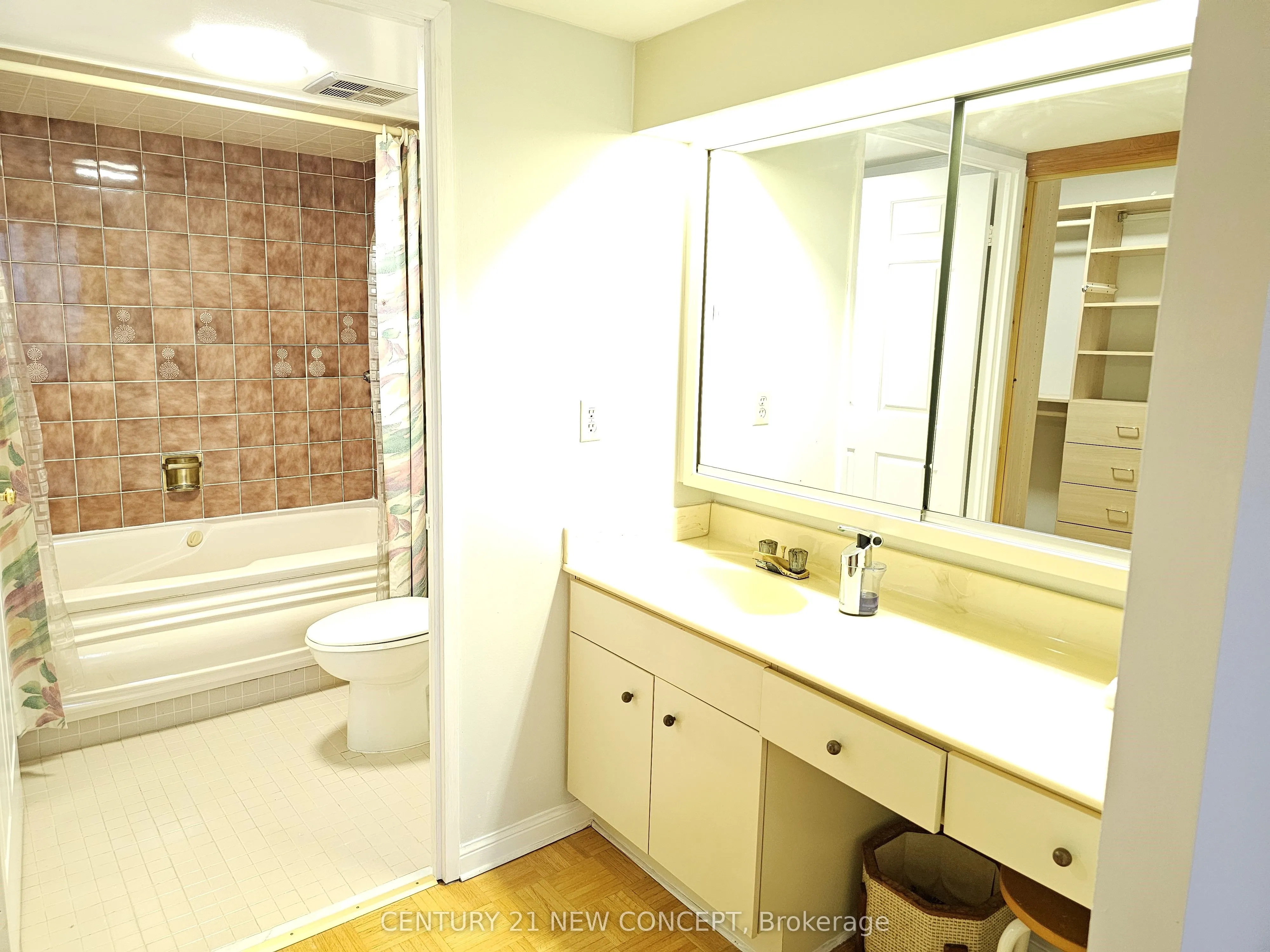 255 The Donway West E #123