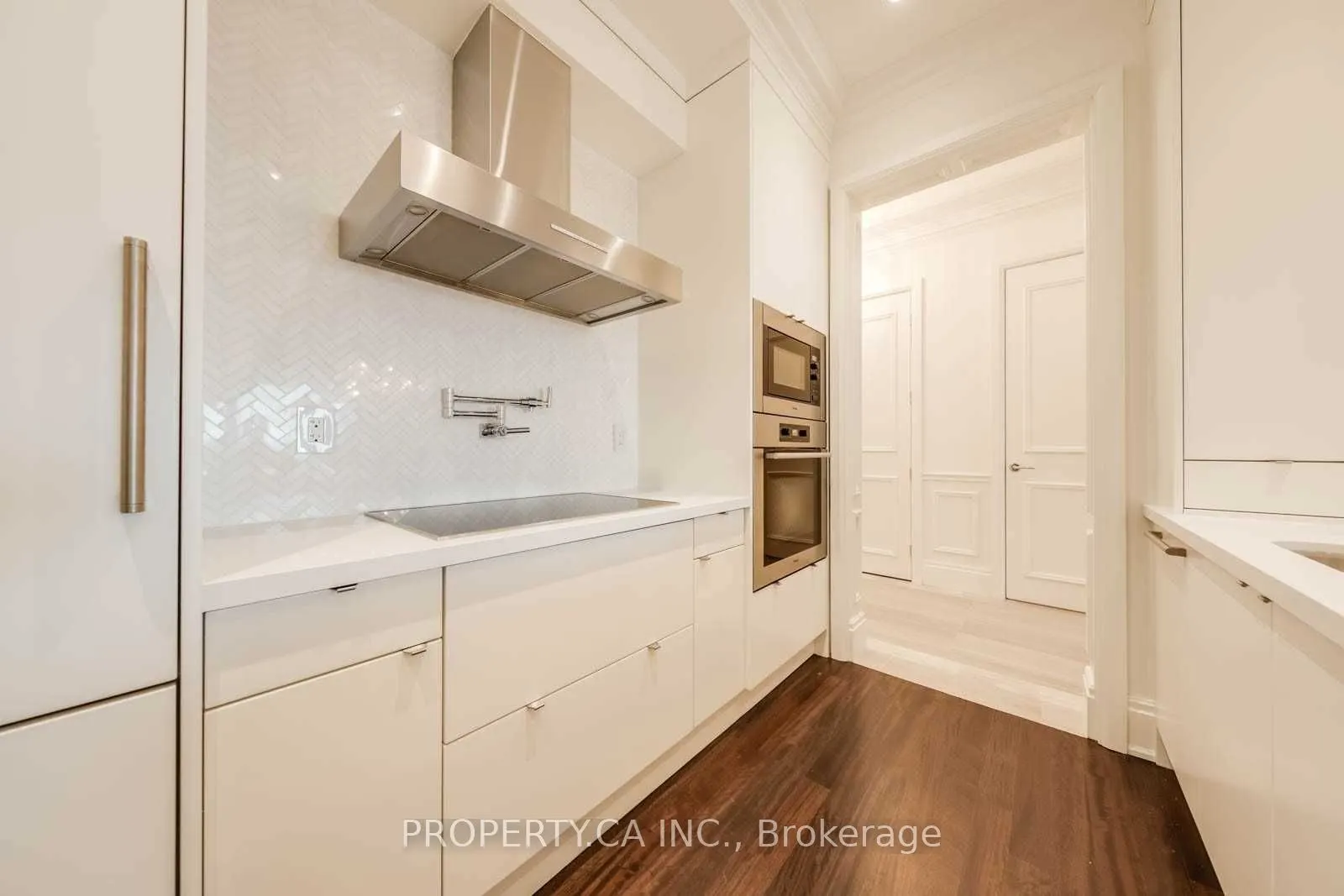 311 Bay Street #3706