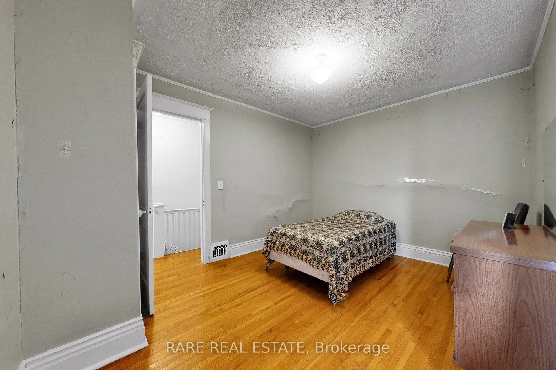 180 Atlas Avenue