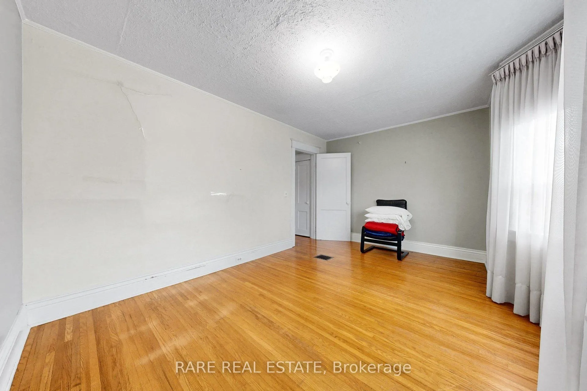 180 Atlas Avenue