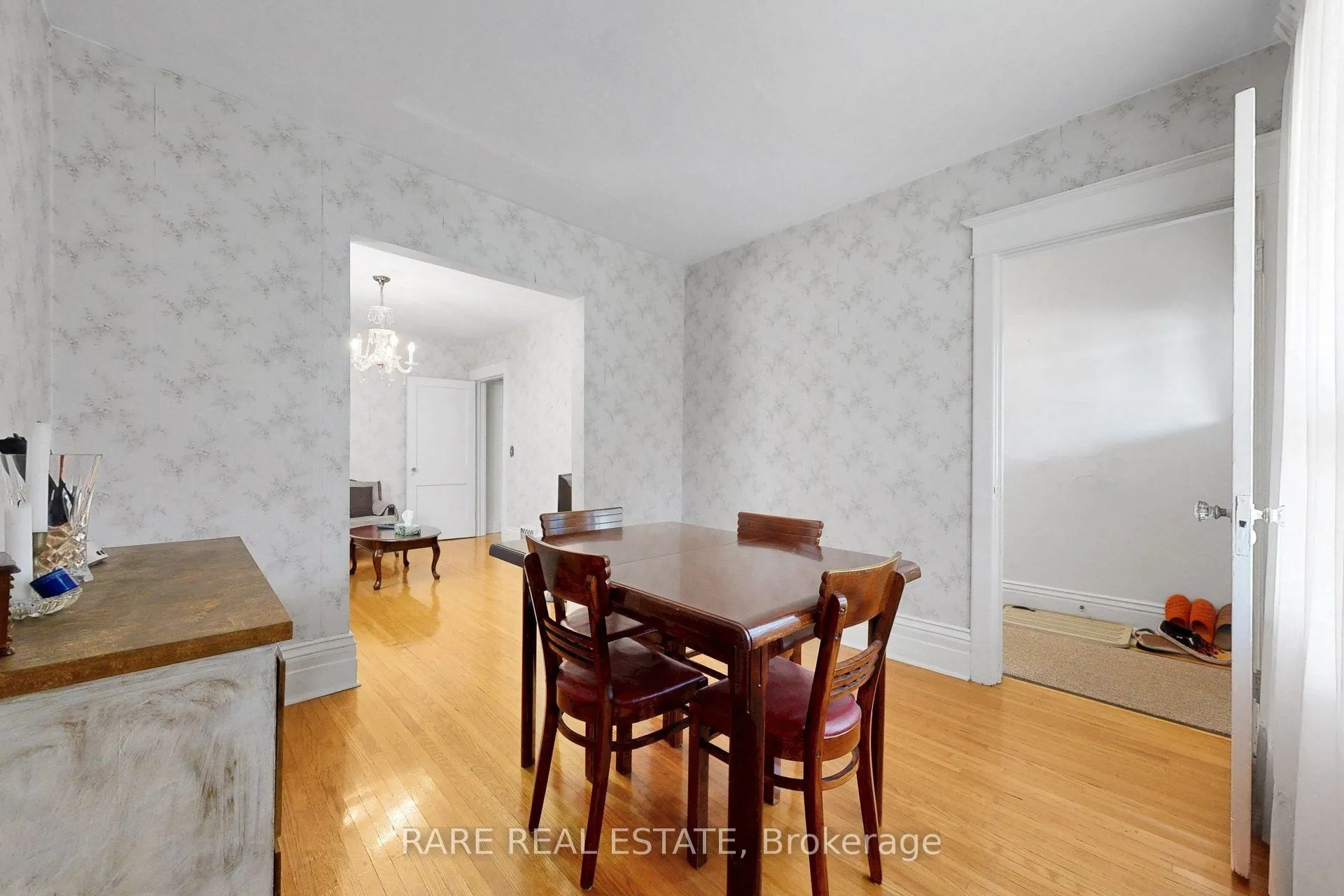 180 Atlas Avenue