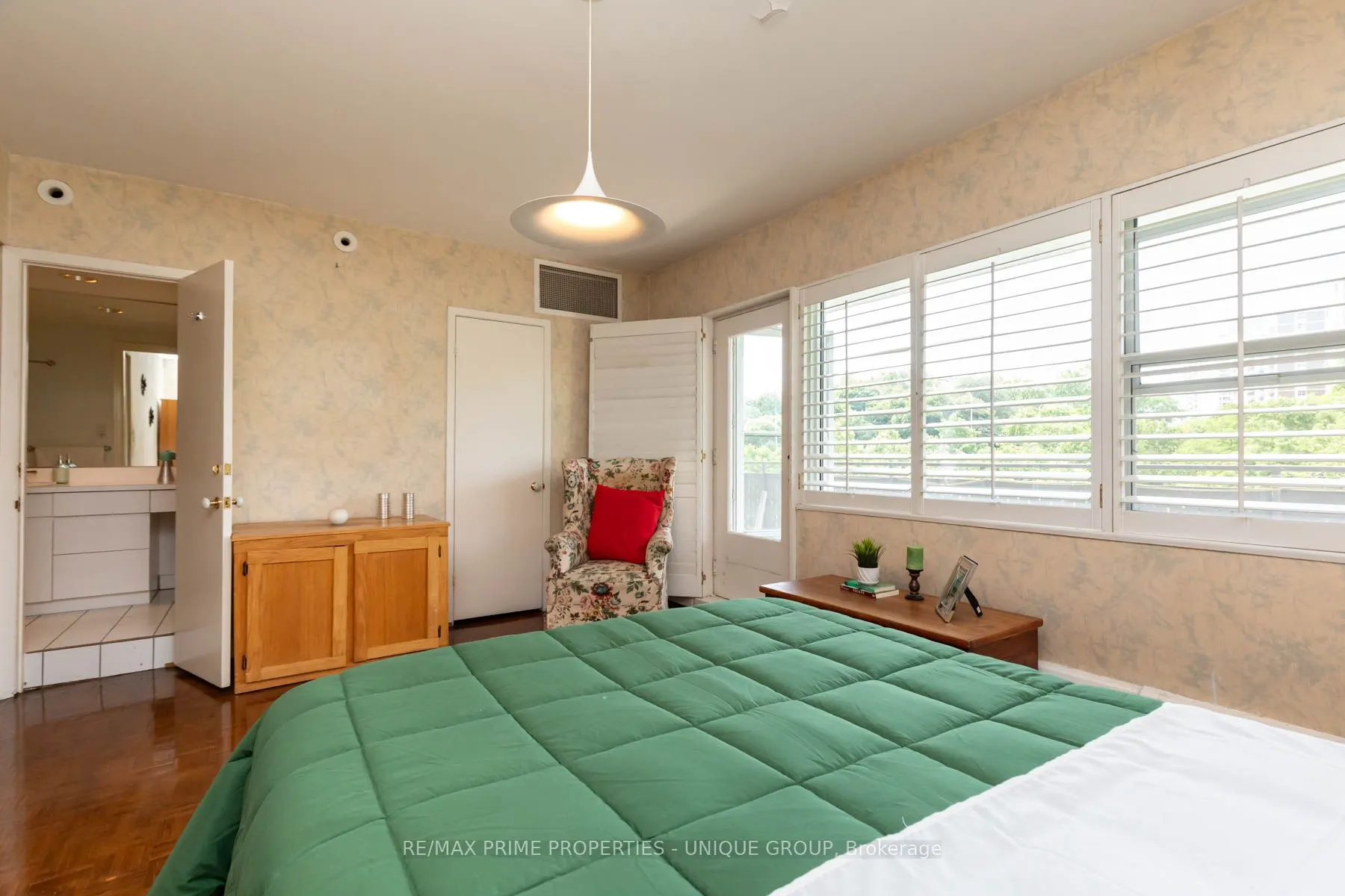 21 Dale Avenue #644