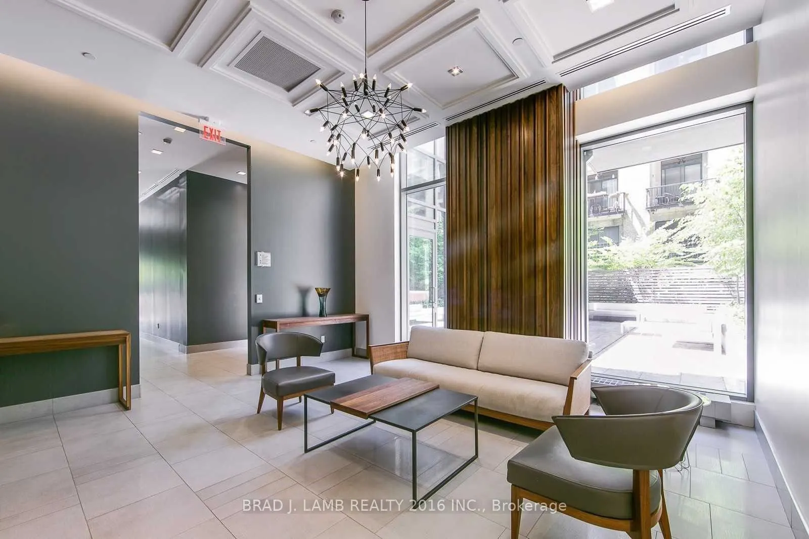 775 King Street W #809