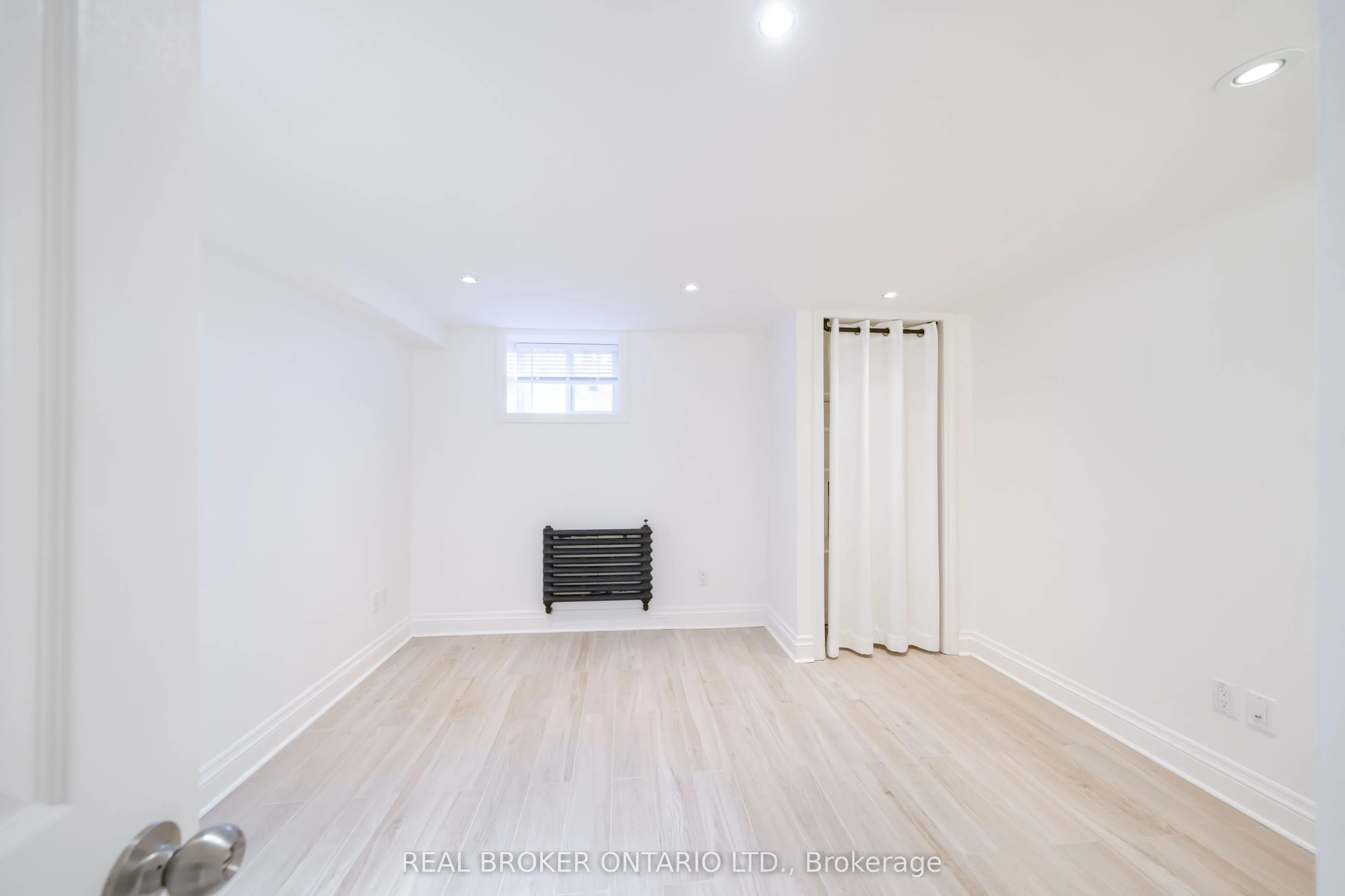 419 Ossington Avenue #Lower