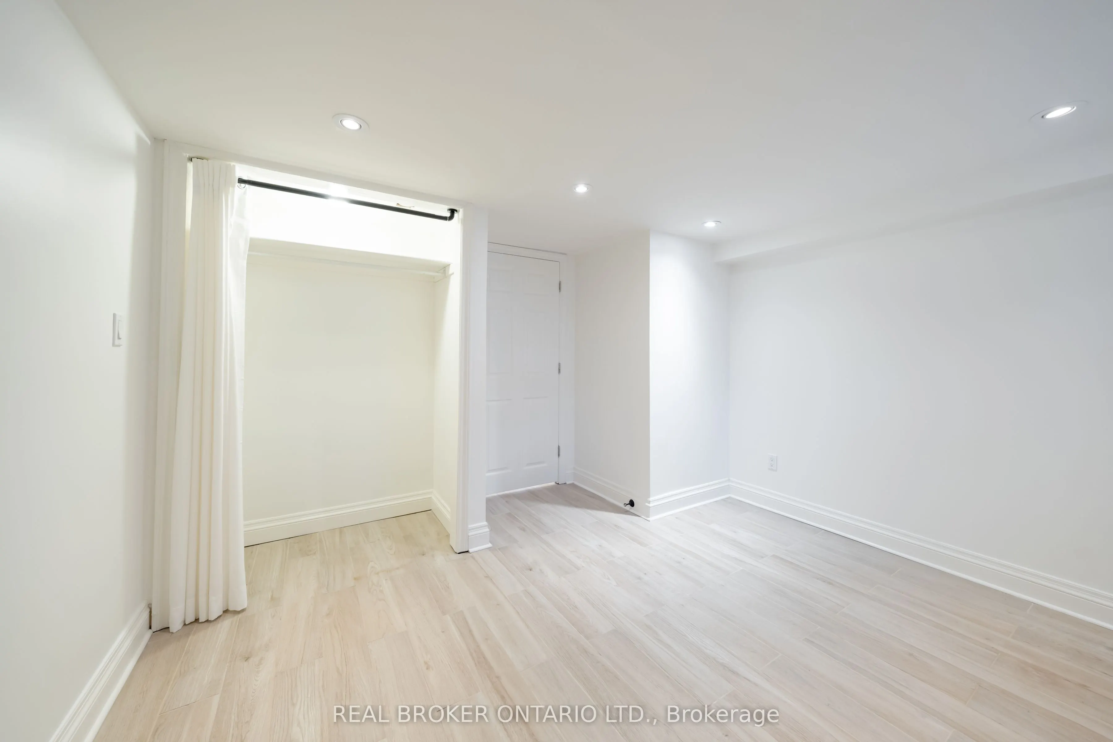 419 Ossington Avenue #Lower