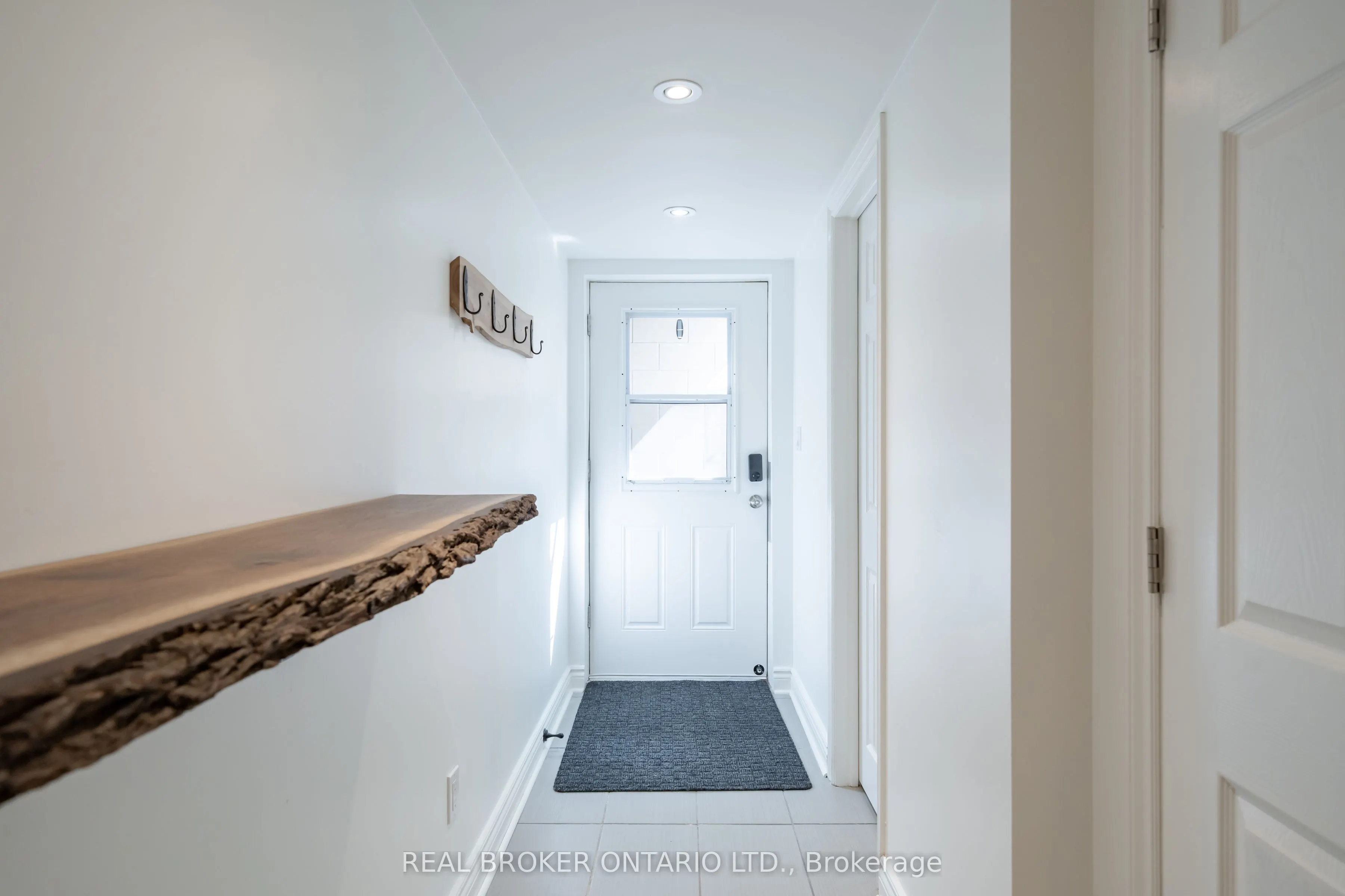 419 Ossington Avenue #Lower