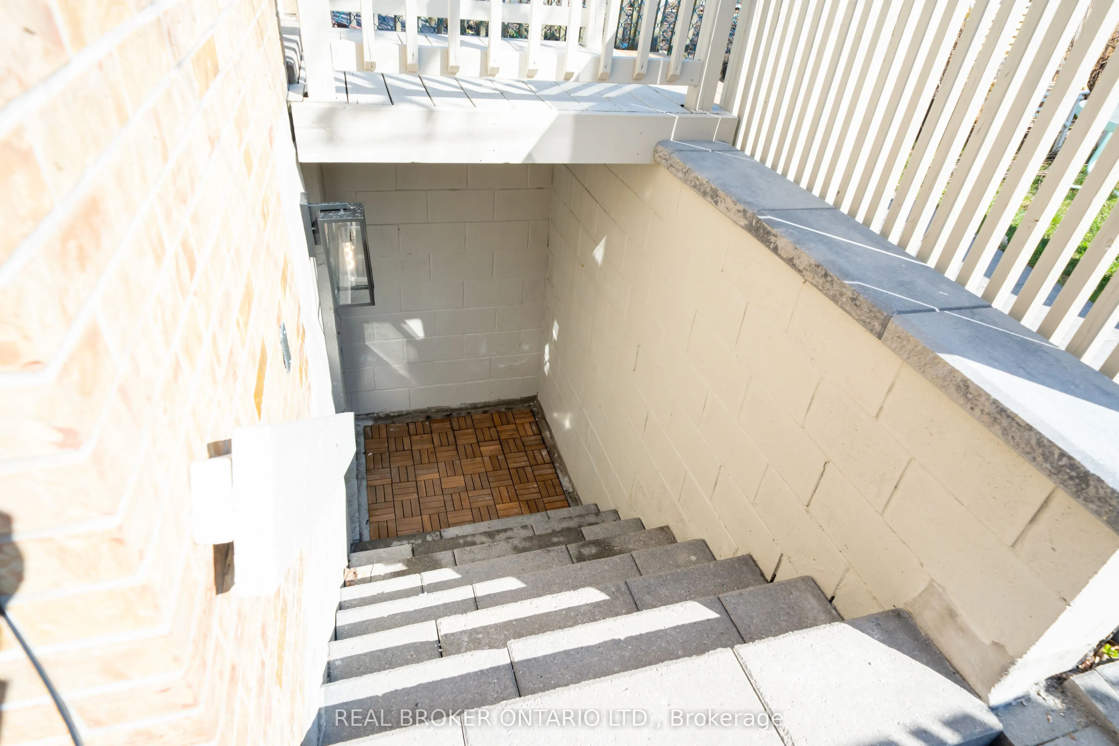 419 Ossington Avenue #Lower
