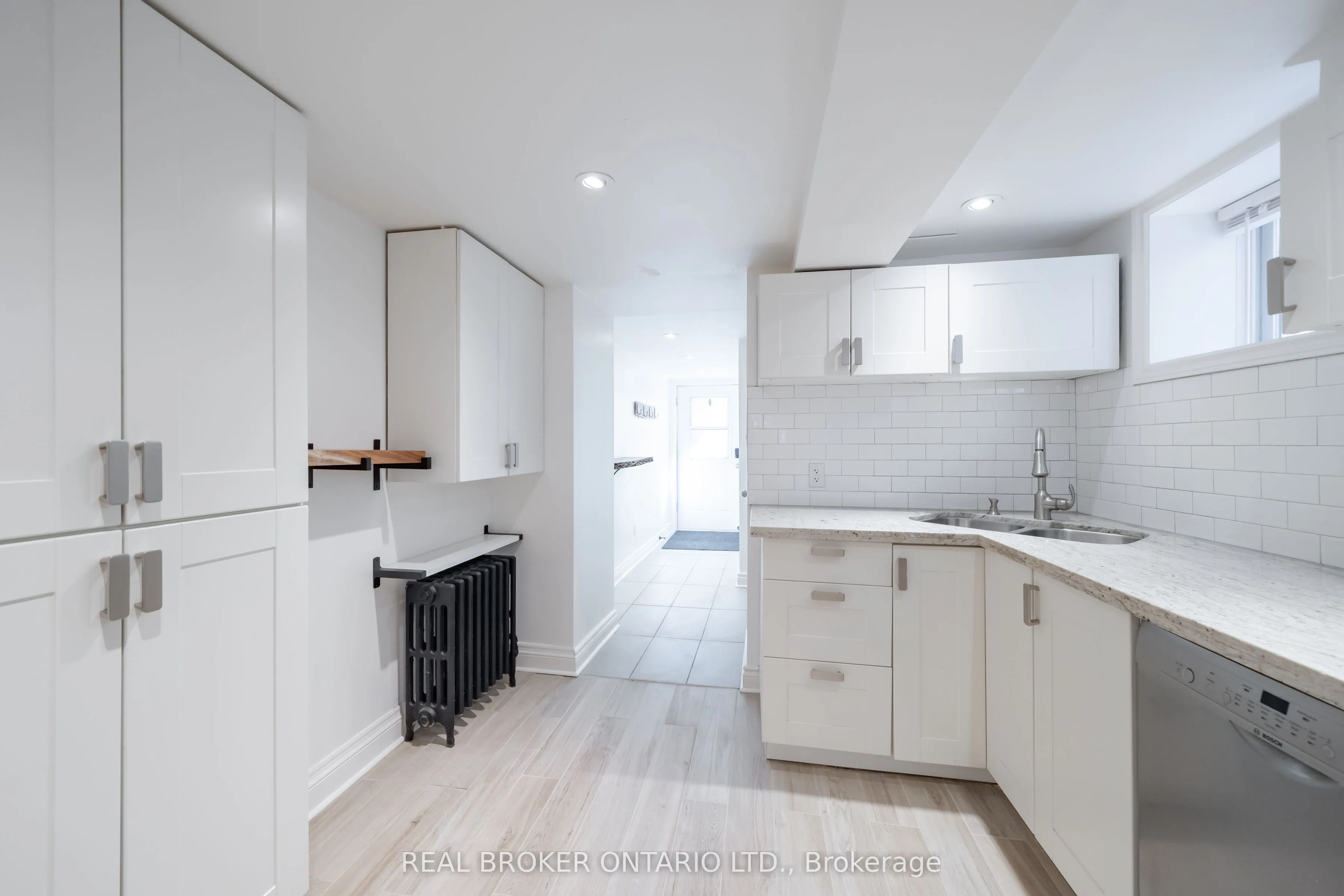 419 Ossington Avenue #Lower