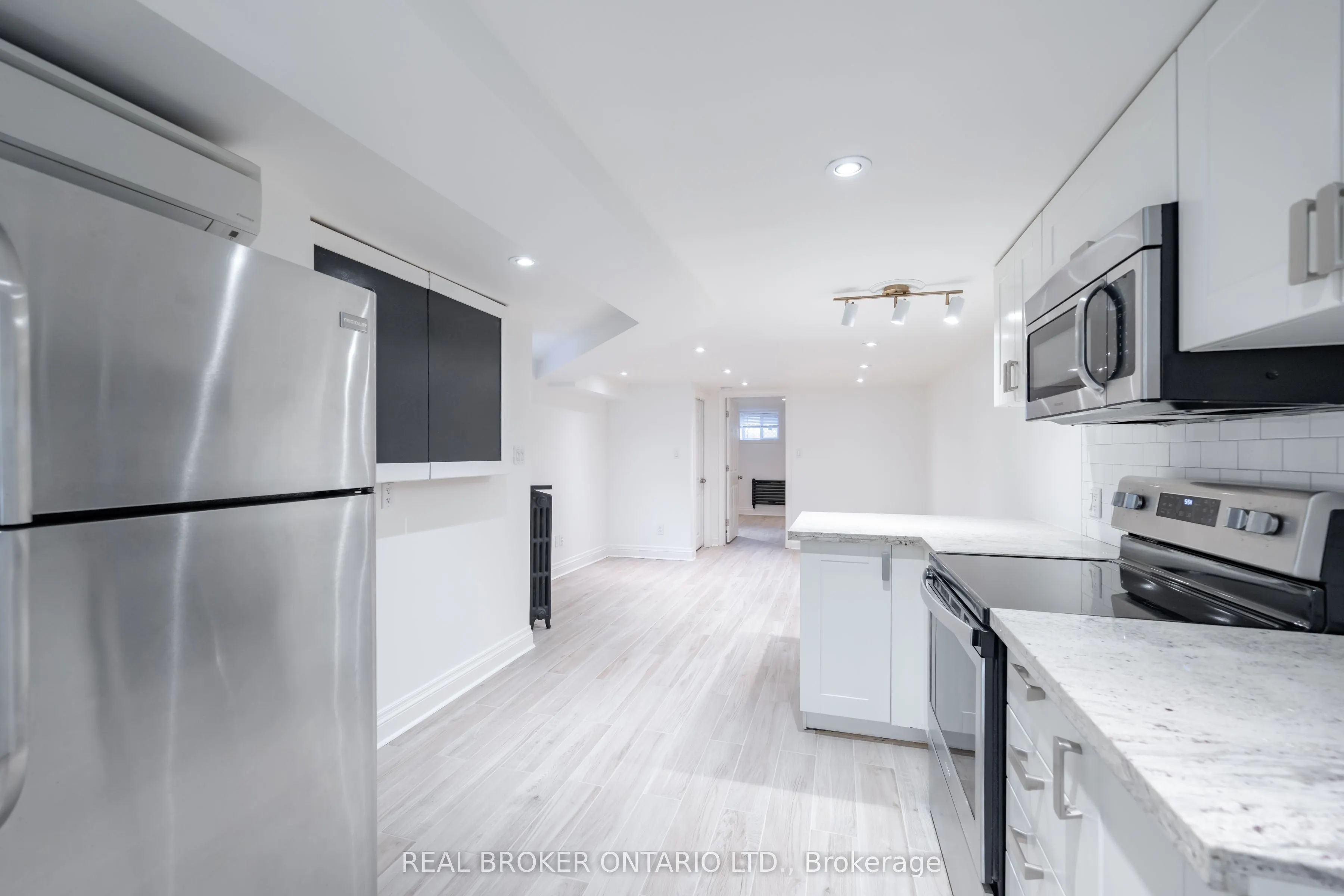 419 Ossington Avenue #Lower