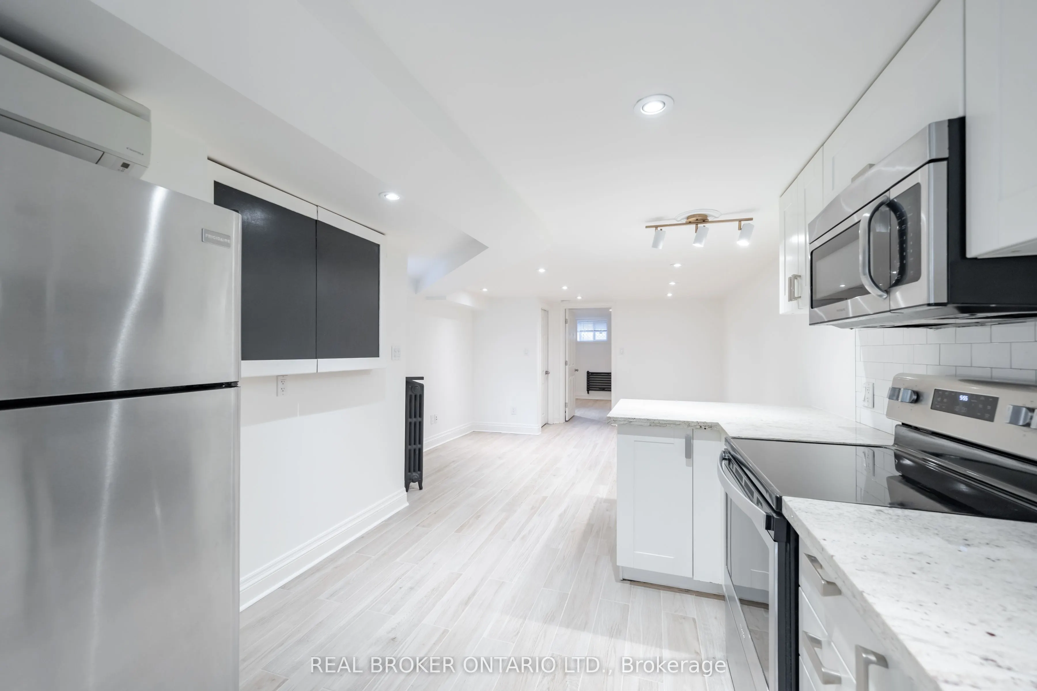419 Ossington Avenue #Lower