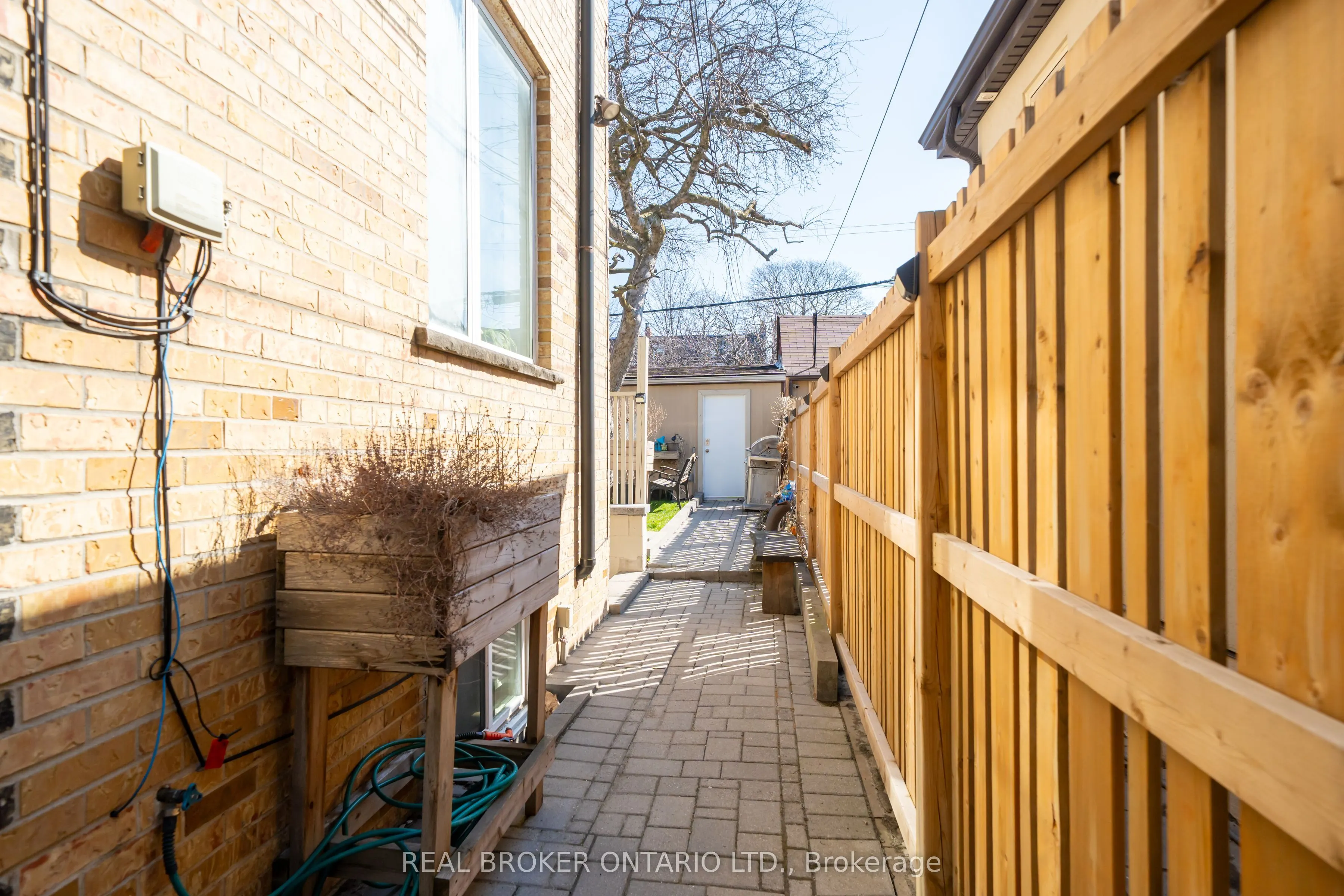 419 Ossington Avenue #Lower