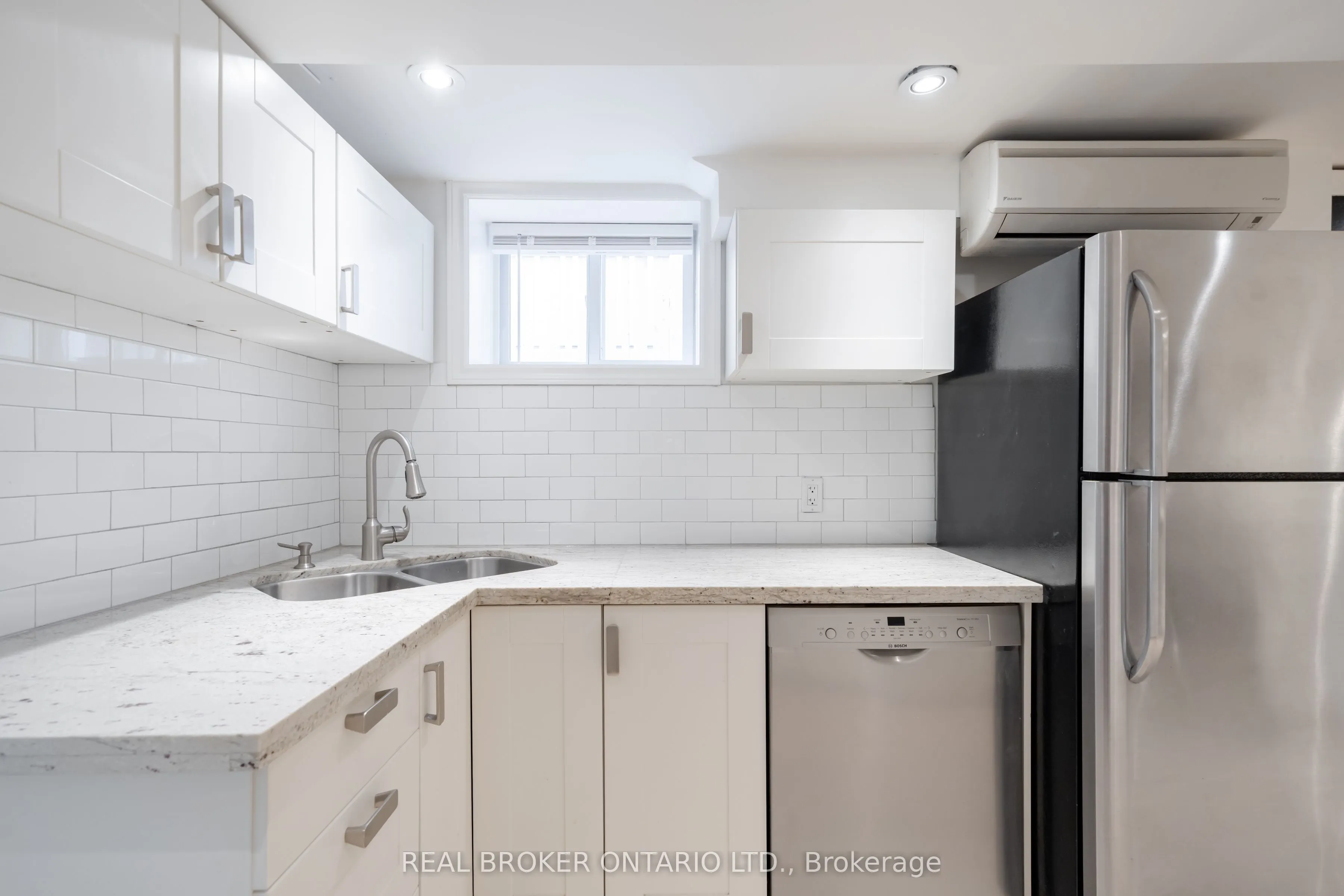 419 Ossington Avenue #Lower