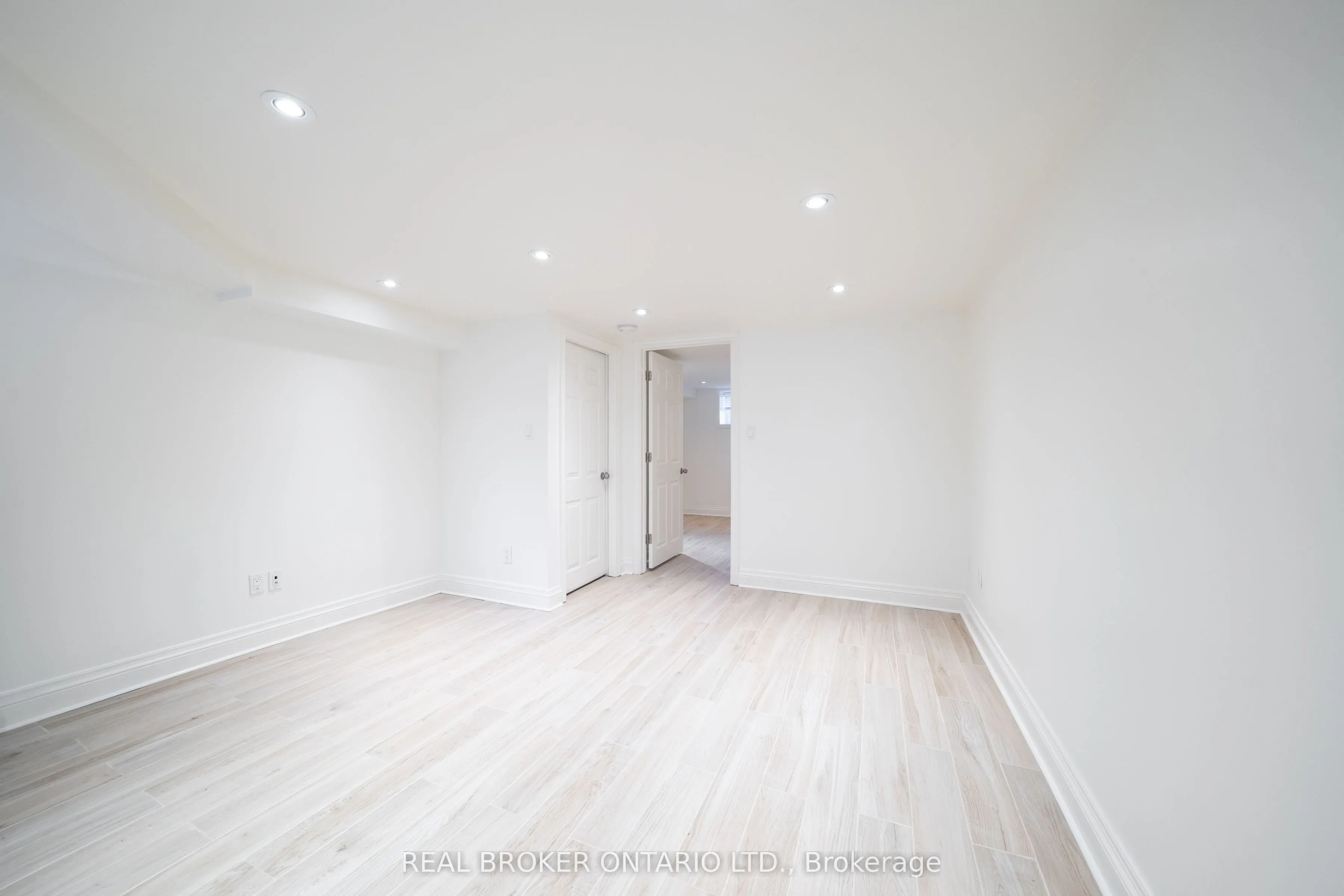 419 Ossington Avenue #Lower
