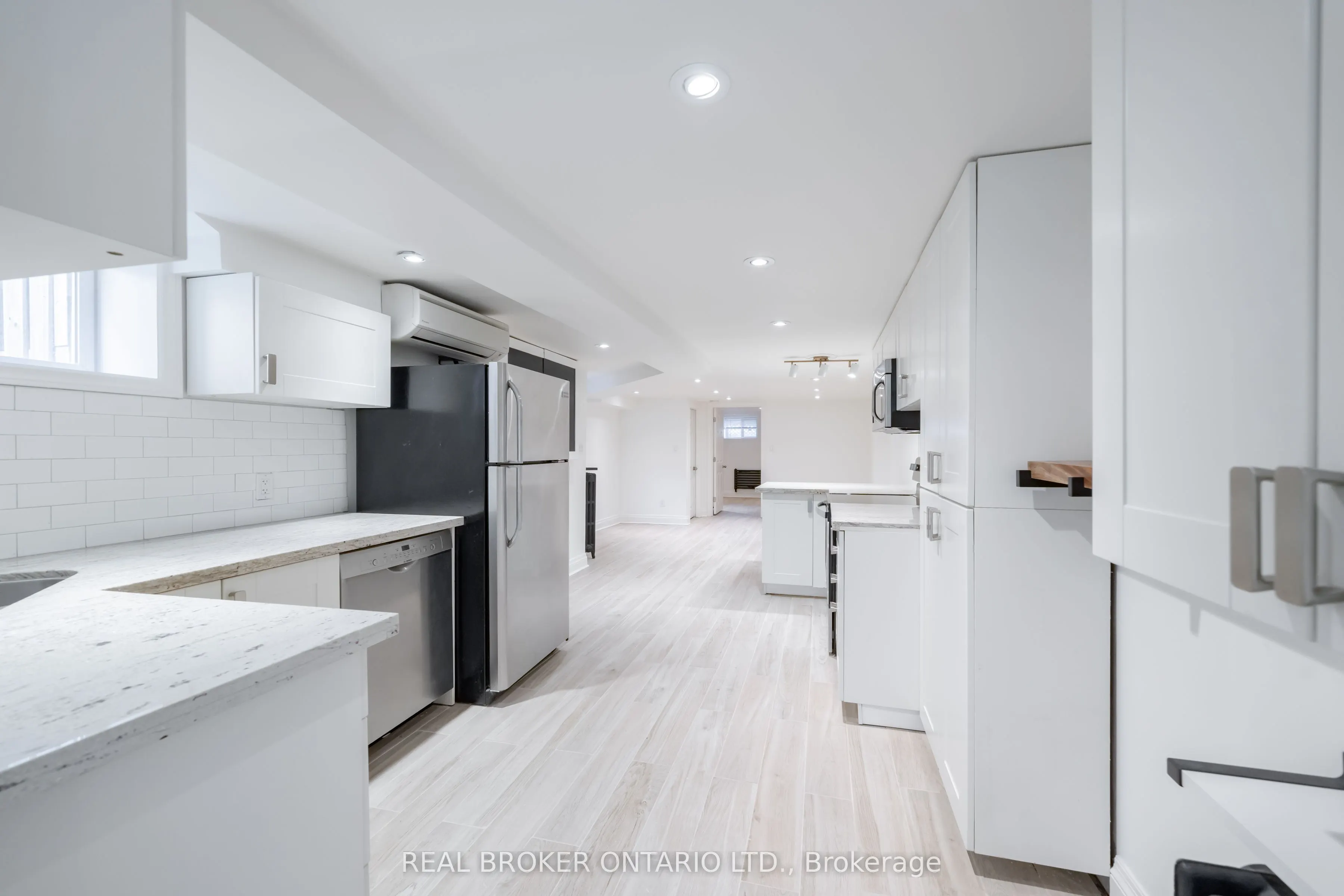 419 Ossington Avenue #Lower