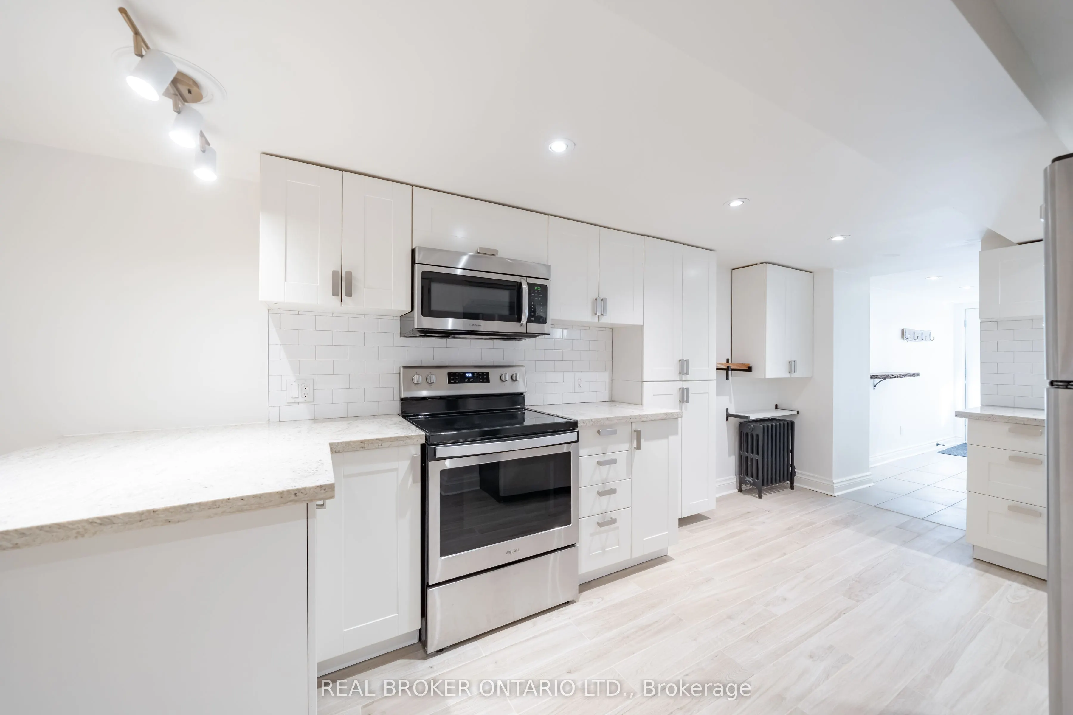 419 Ossington Avenue #Lower