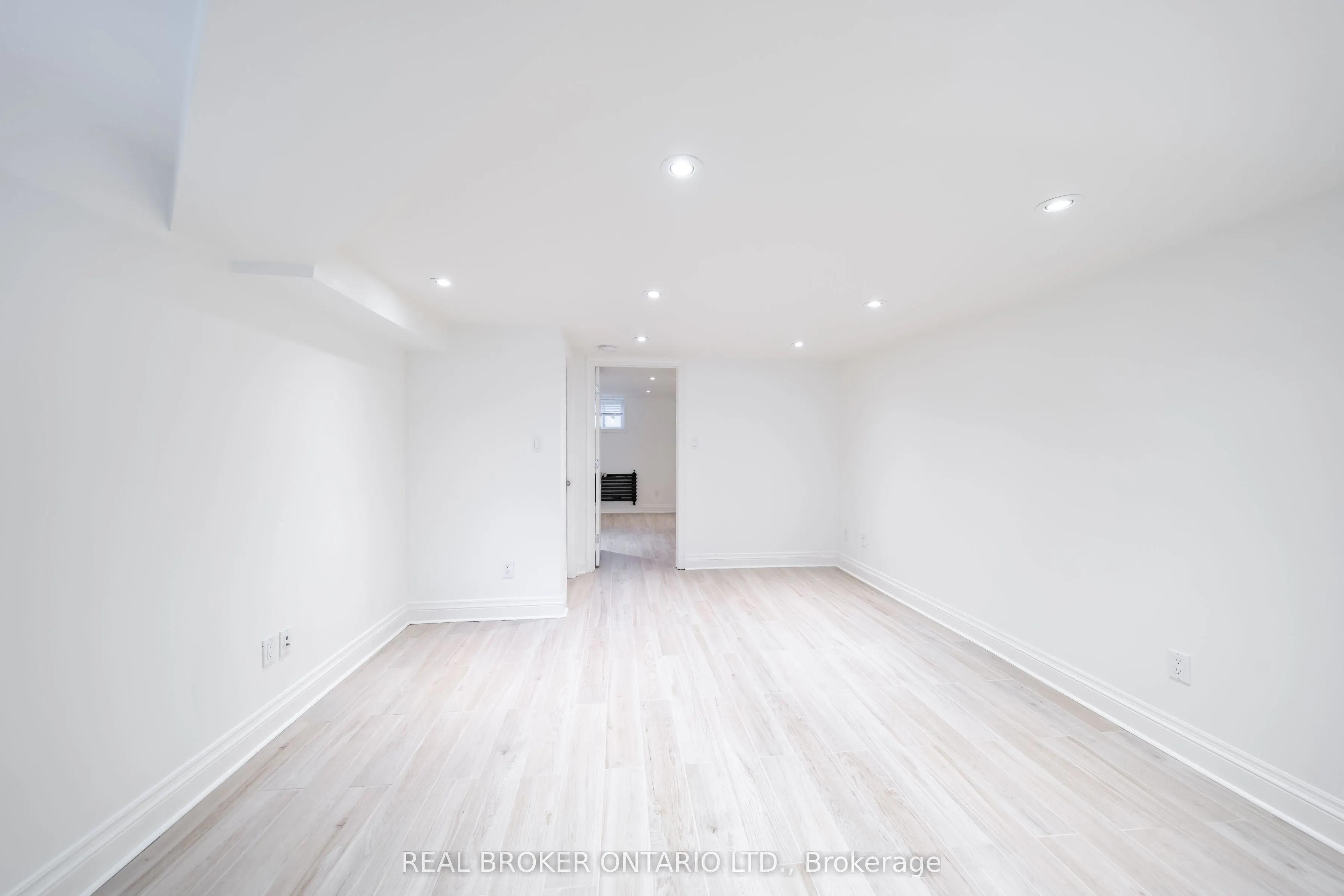 419 Ossington Avenue #Lower