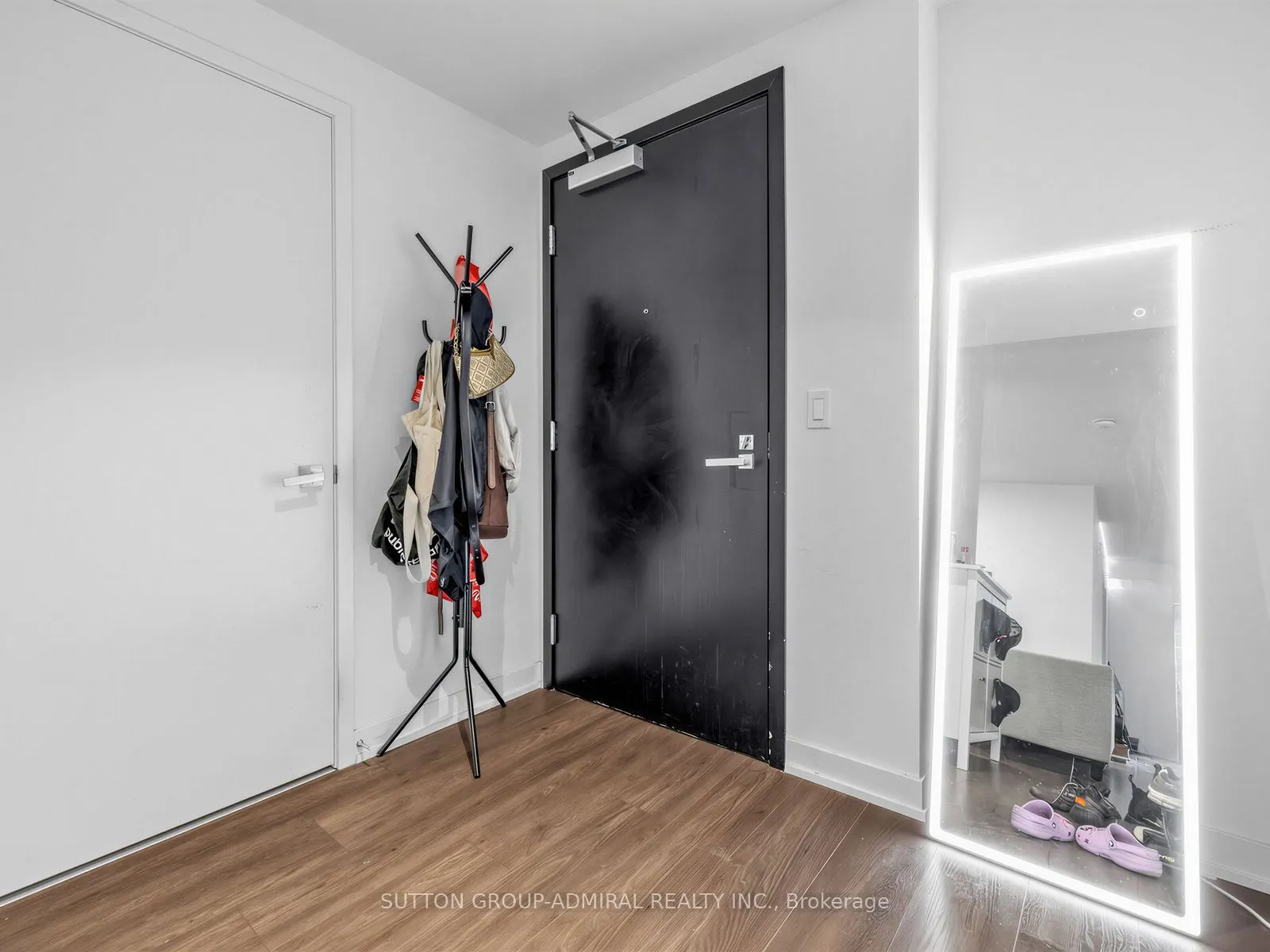 31 Tippett Road #447
