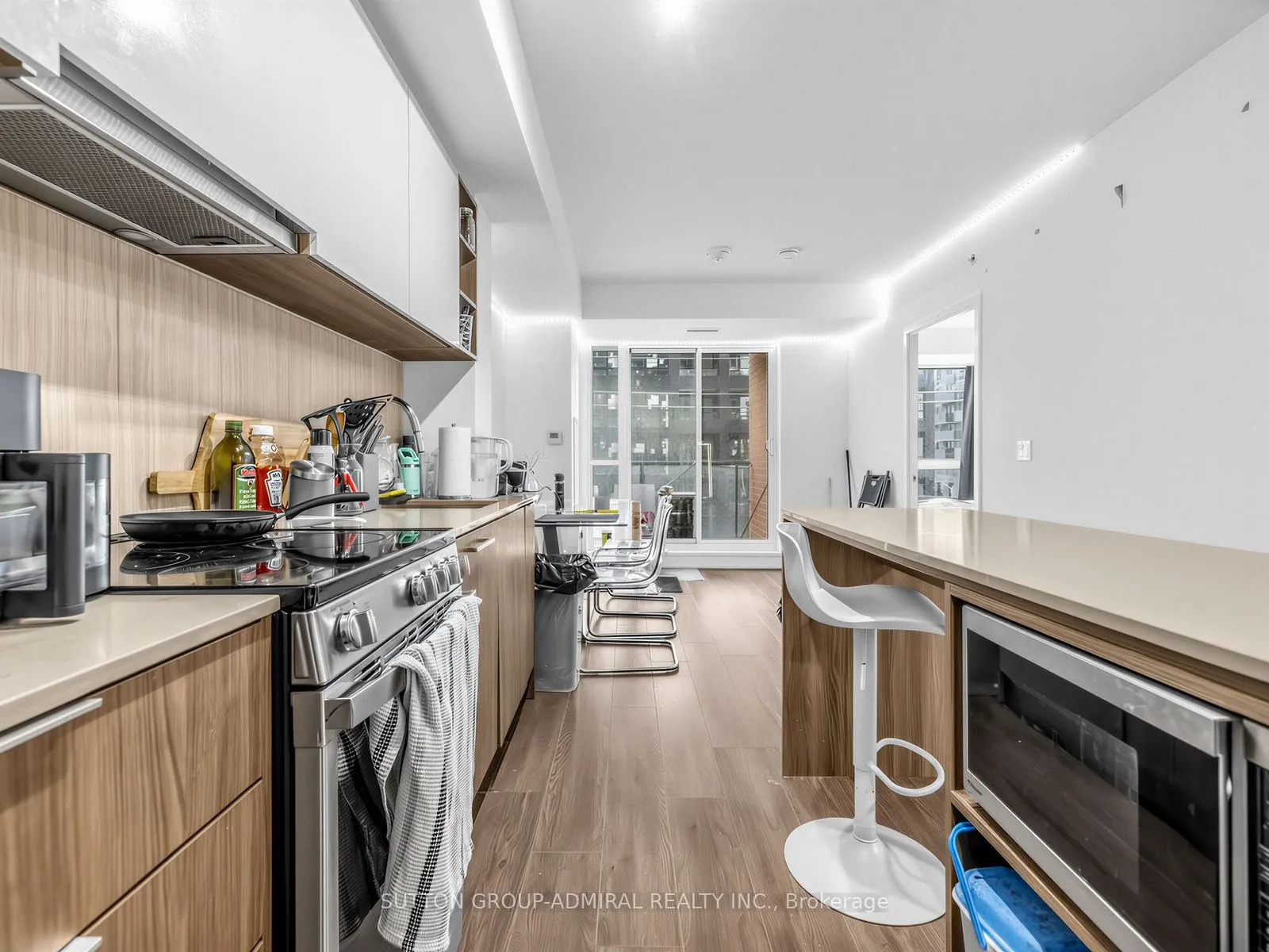 31 Tippett Road #447