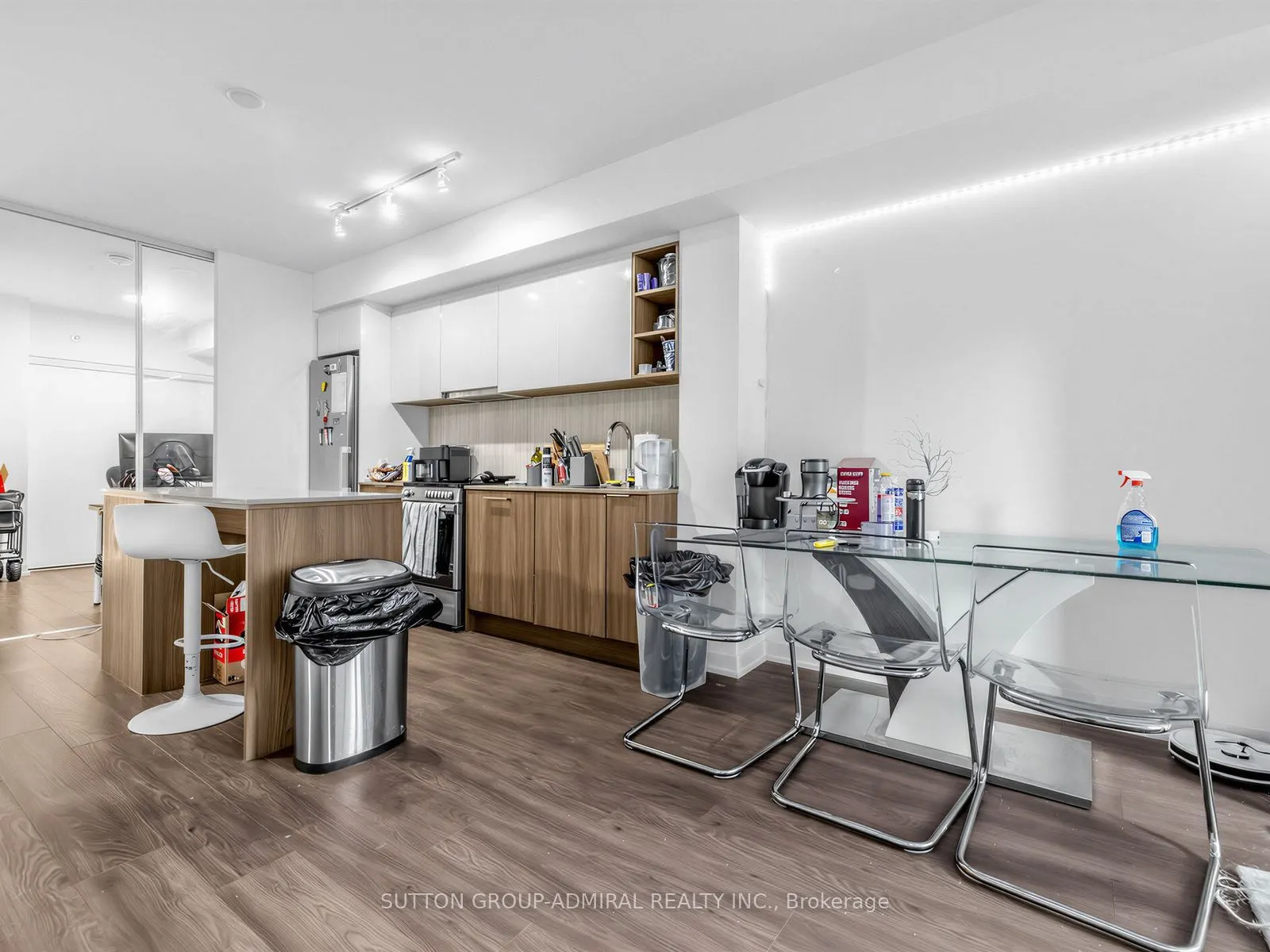 31 Tippett Road #447