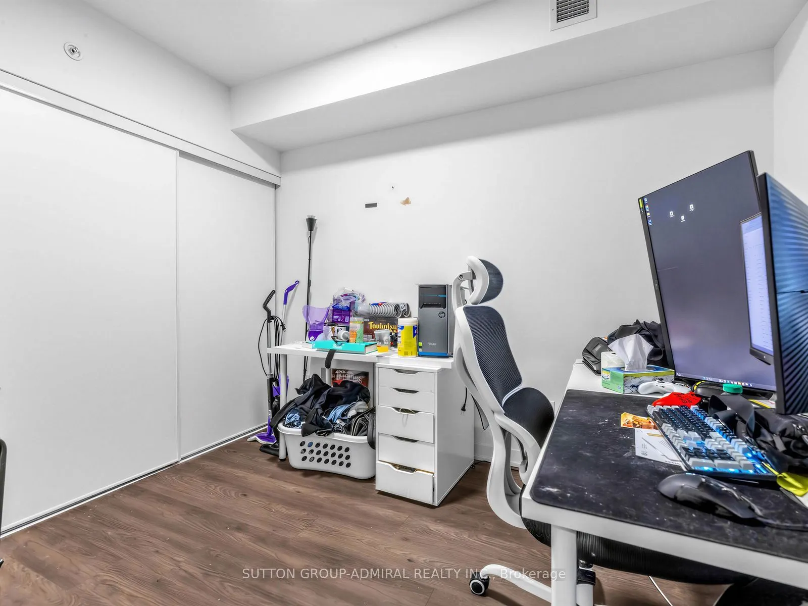 31 Tippett Road #447