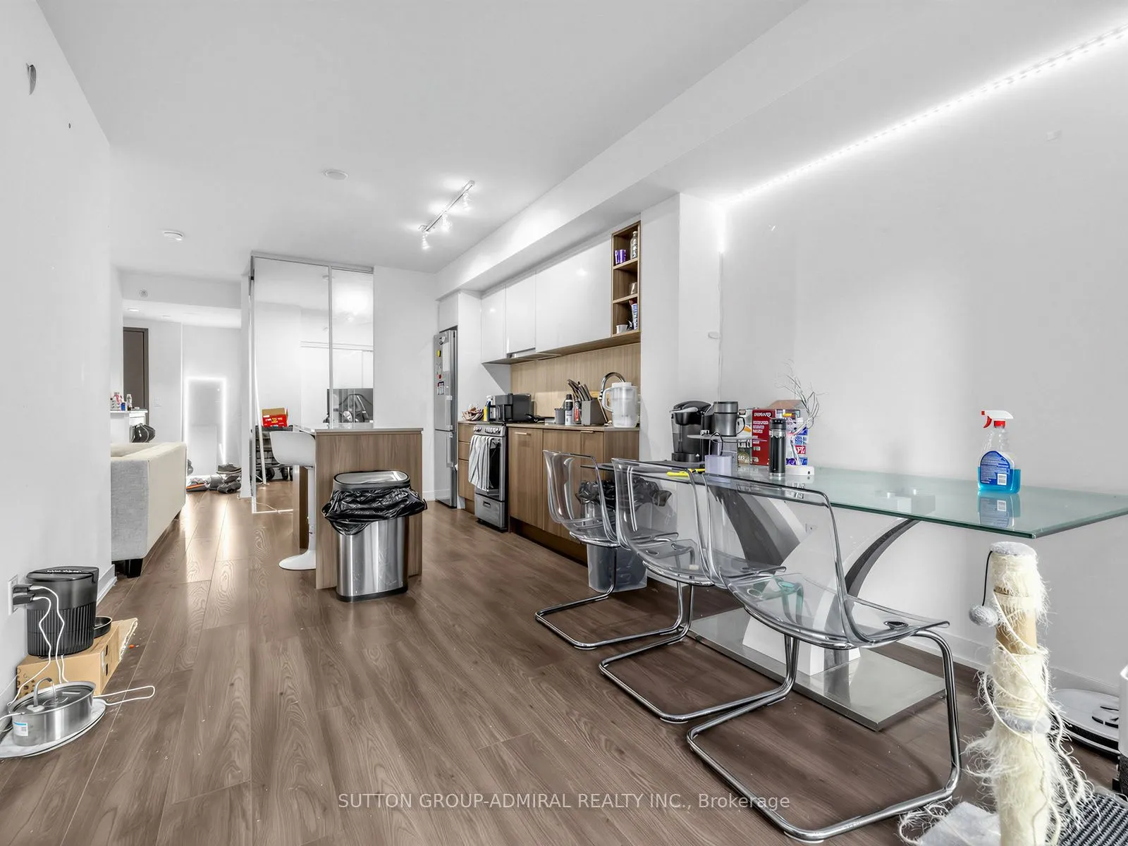 31 Tippett Road #447