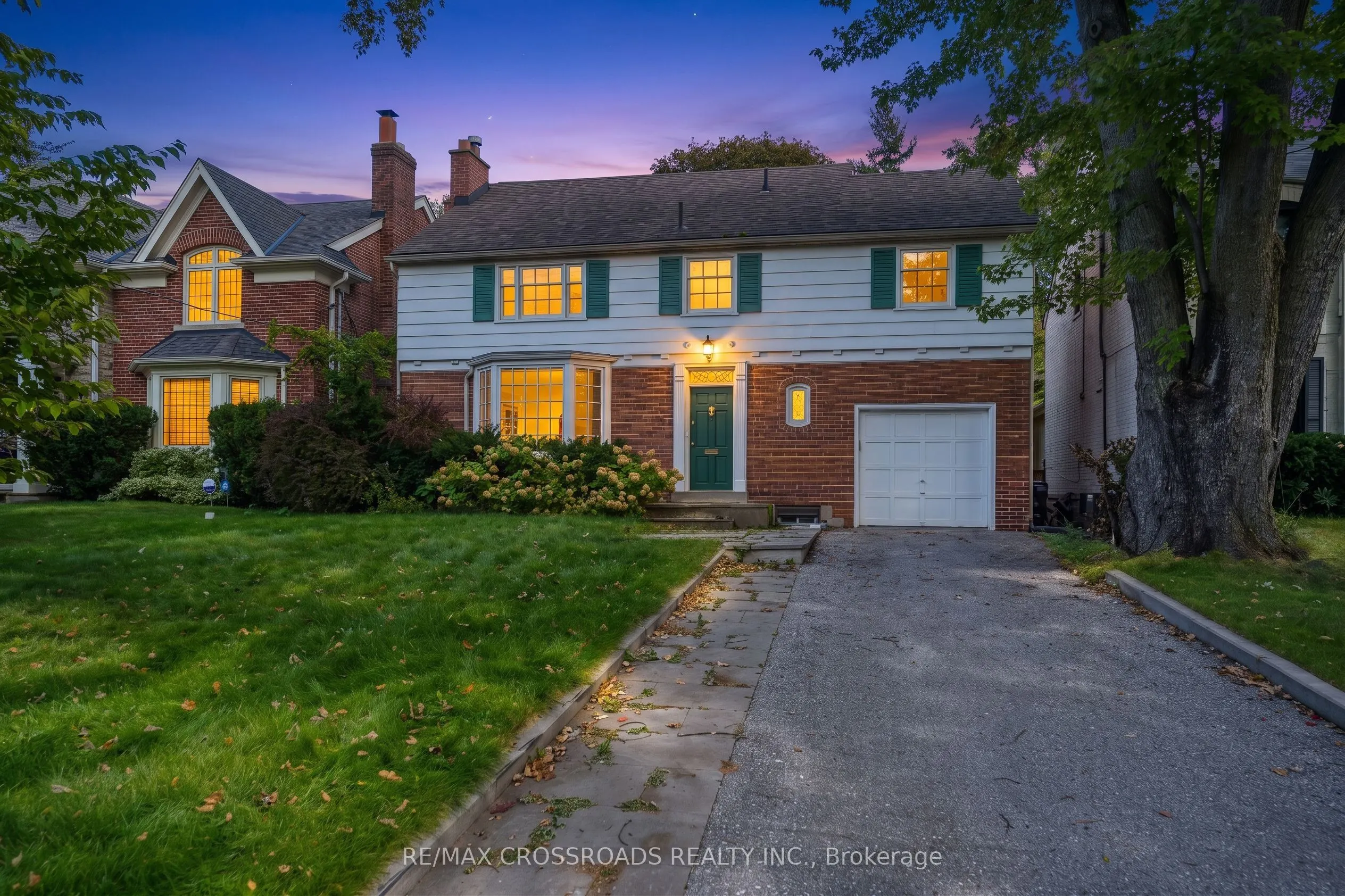 19 Strathgowan Crescent