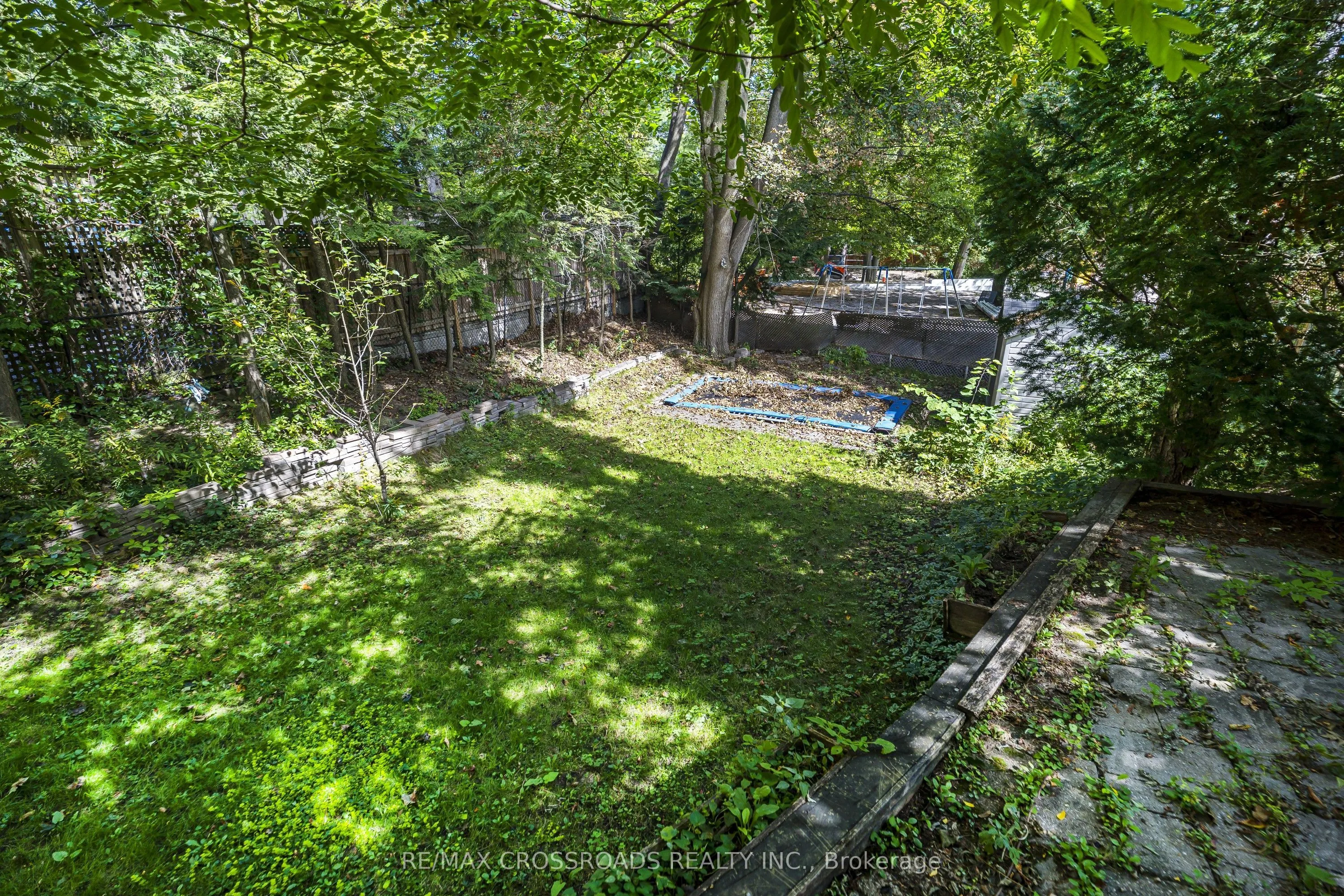 19 Strathgowan Crescent