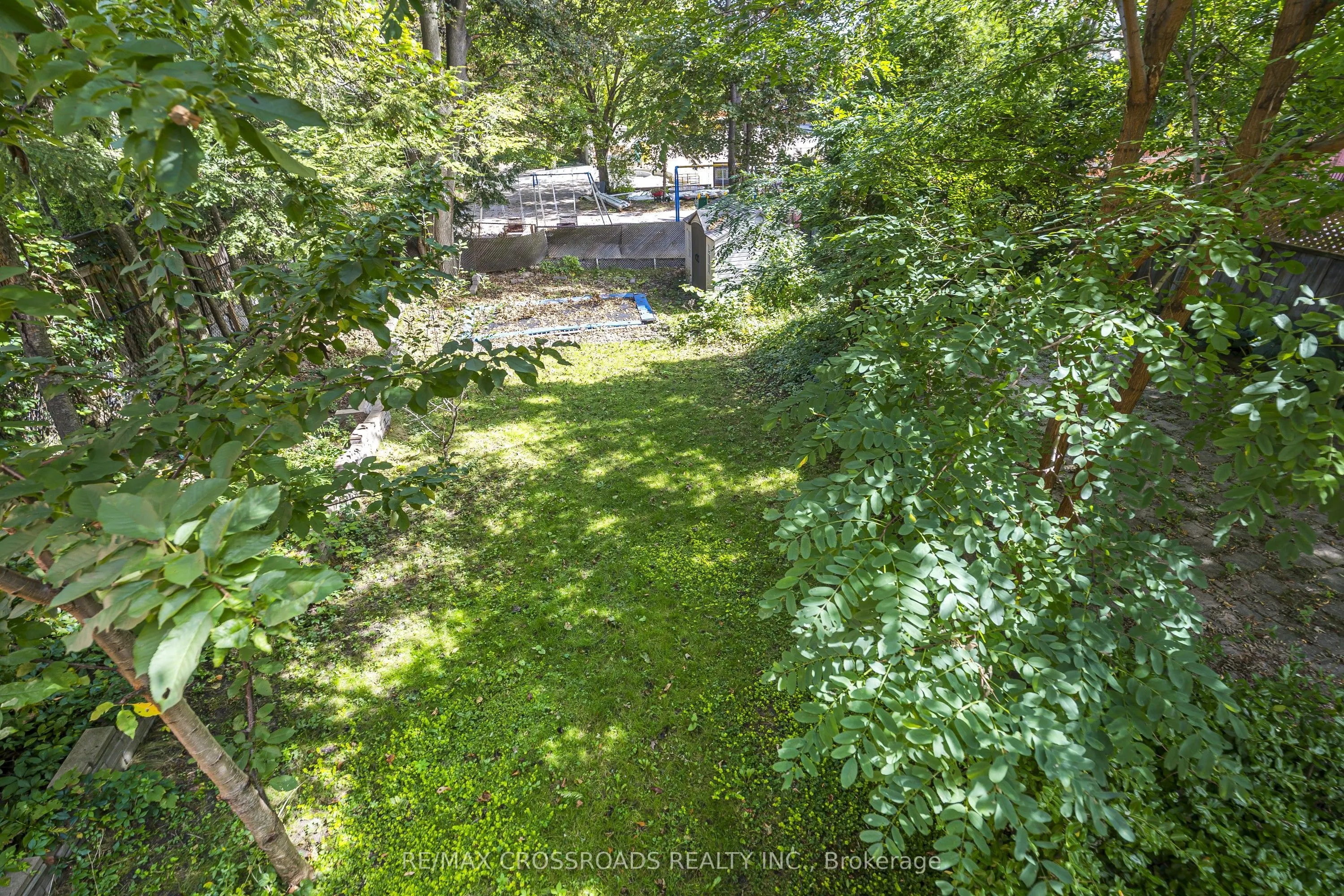 19 Strathgowan Crescent