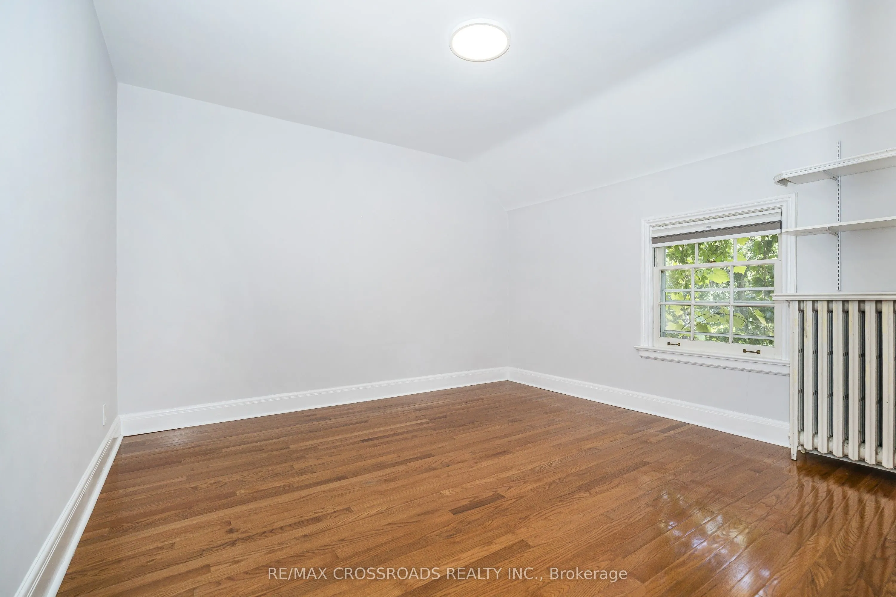 19 Strathgowan Crescent