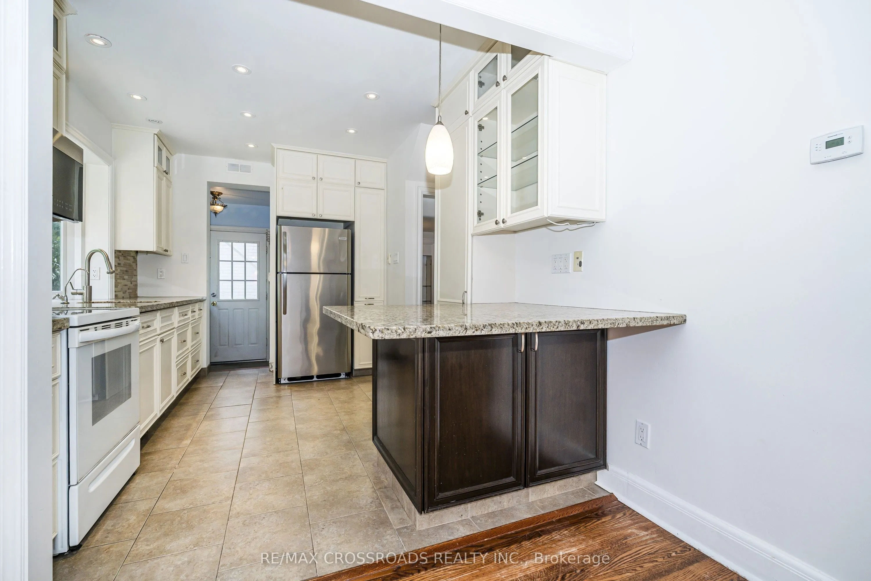 19 Strathgowan Crescent