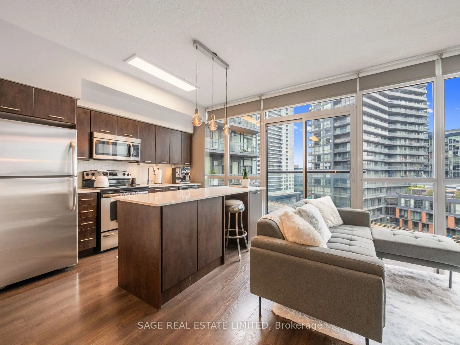 169 Fort York Boulevard #918