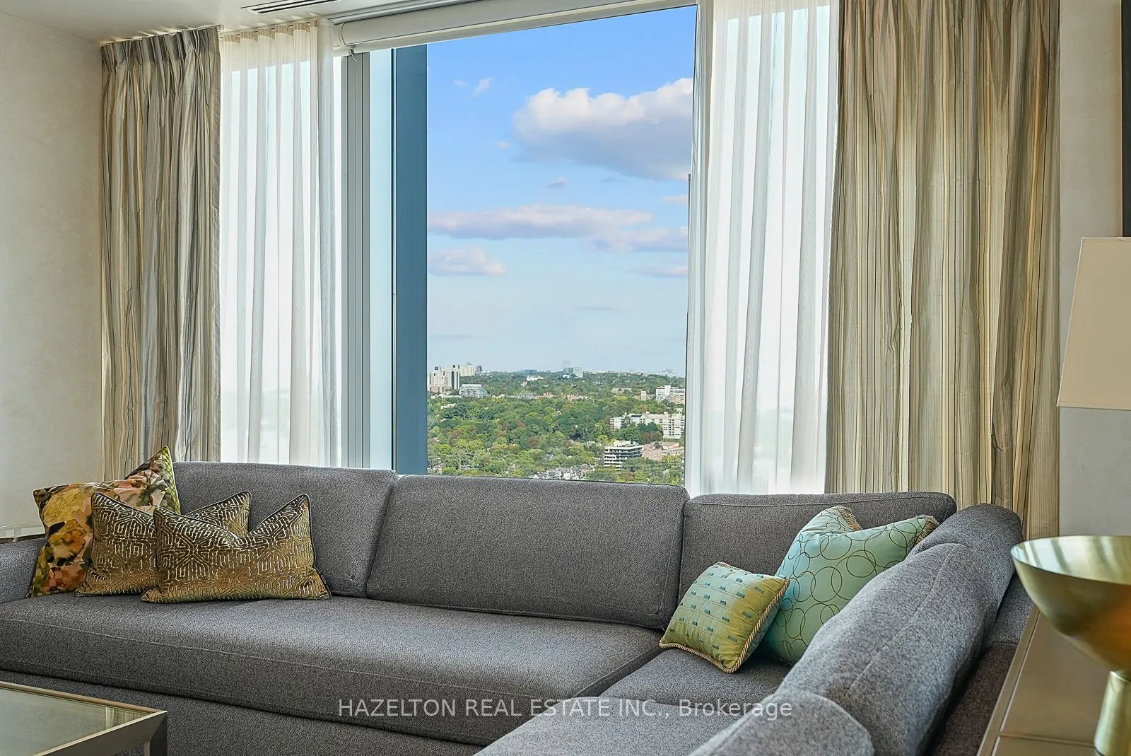 50 Yorkville Avenue #3302